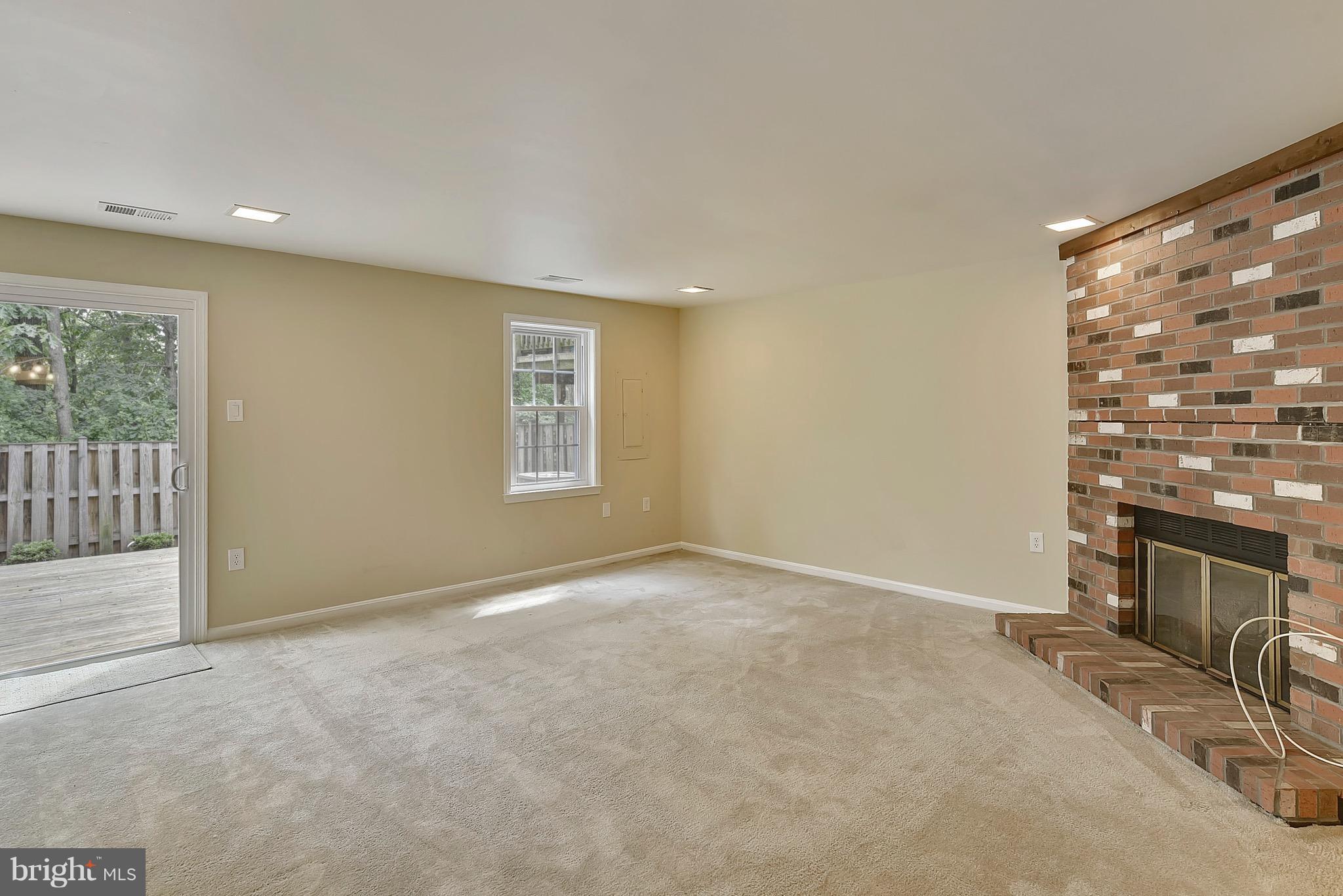 CROWNLEIGH - Residential