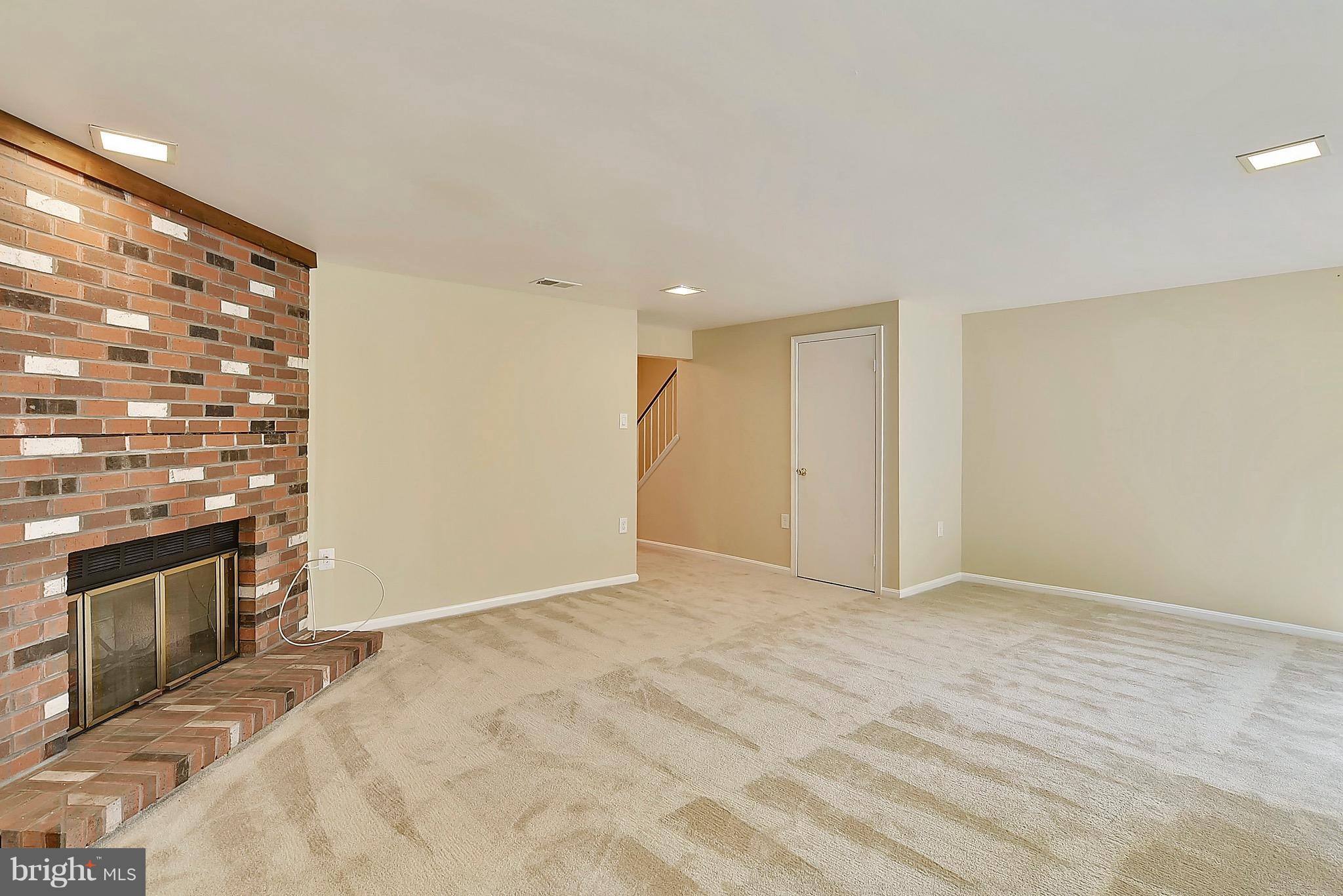 CROWNLEIGH - Residential