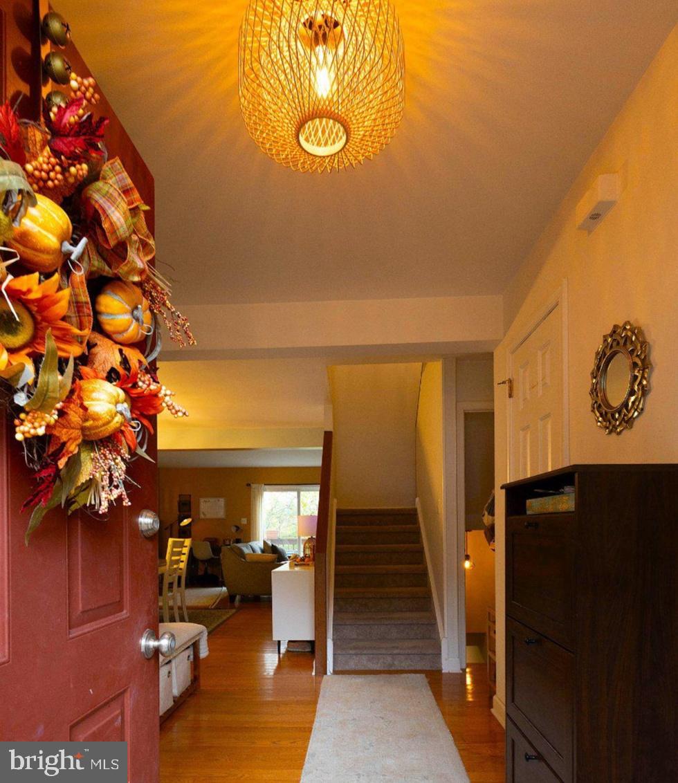 111 BOWATER COURT