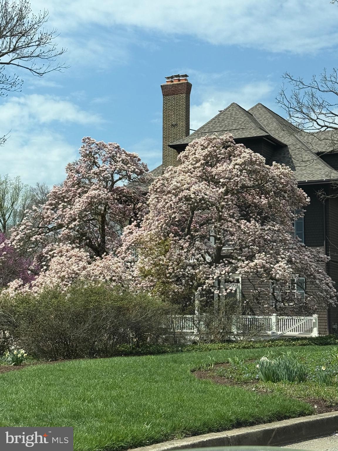 DEVON HILL - Residential