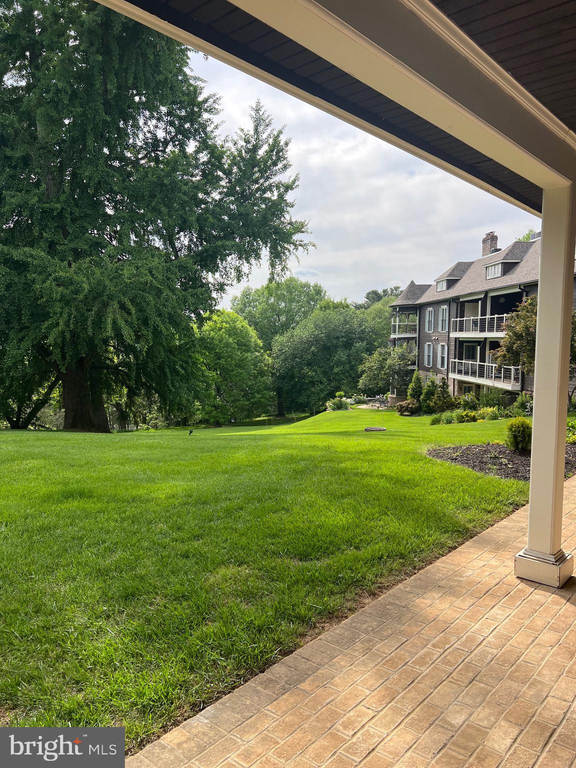 DEVON HILL - Residential