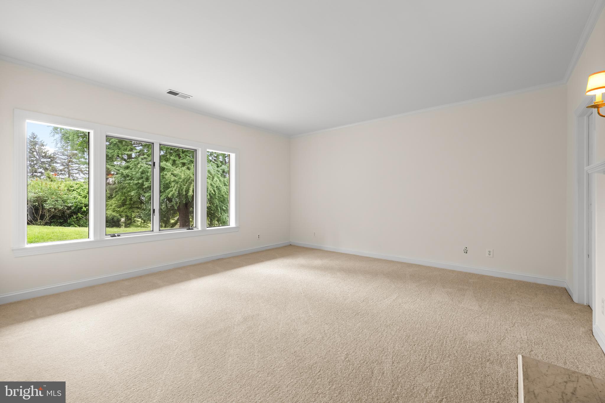 DEVON HILL - Residential