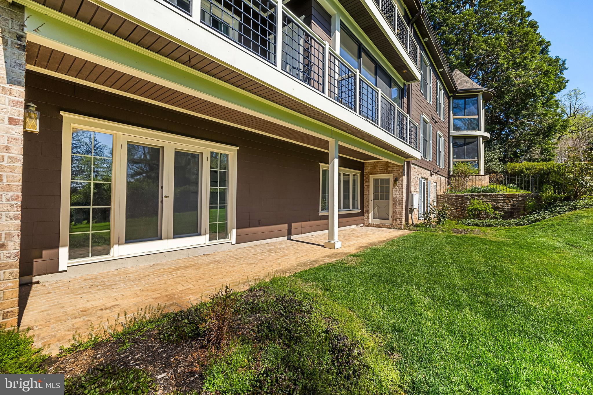 DEVON HILL - Residential