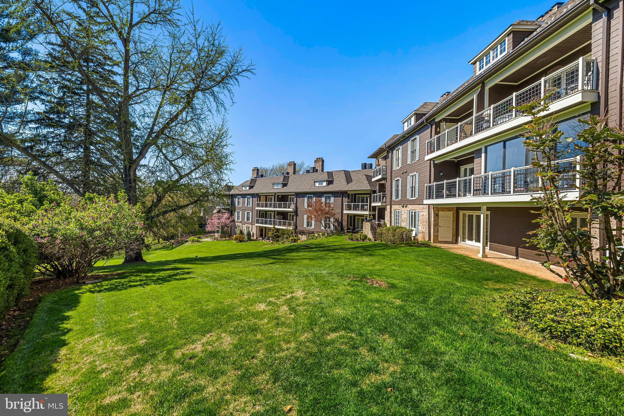 DEVON HILL - Residential