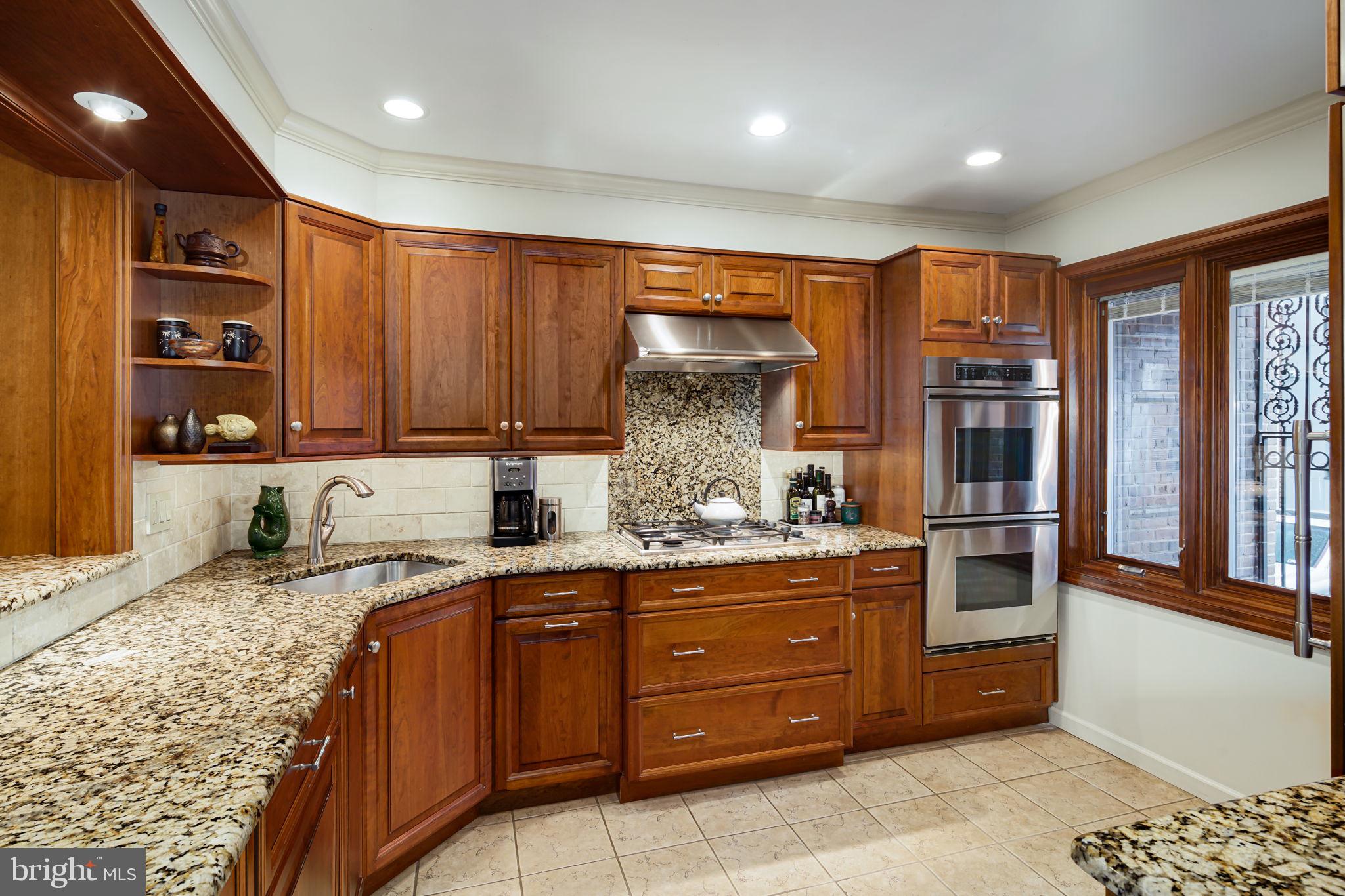 SOCIETY HILL - Residential