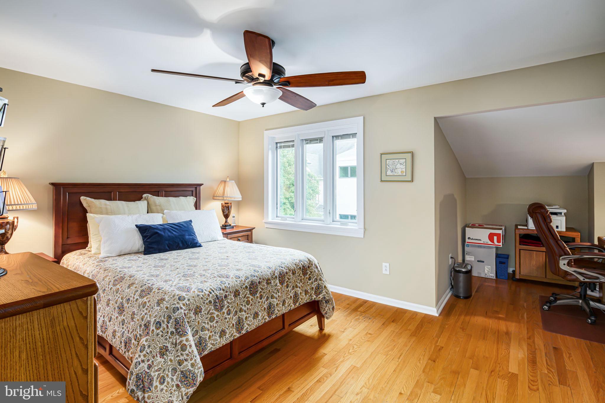 SOCIETY HILL - Residential