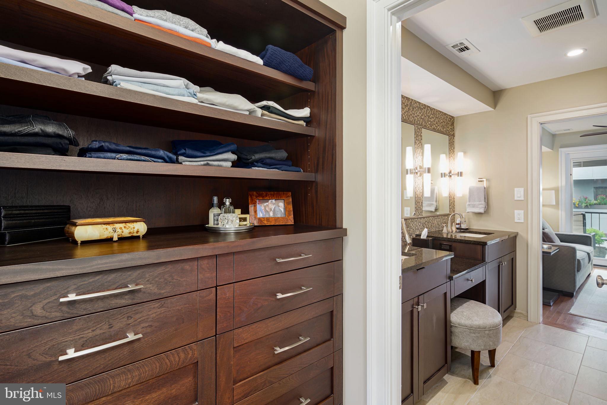 SOCIETY HILL - Residential