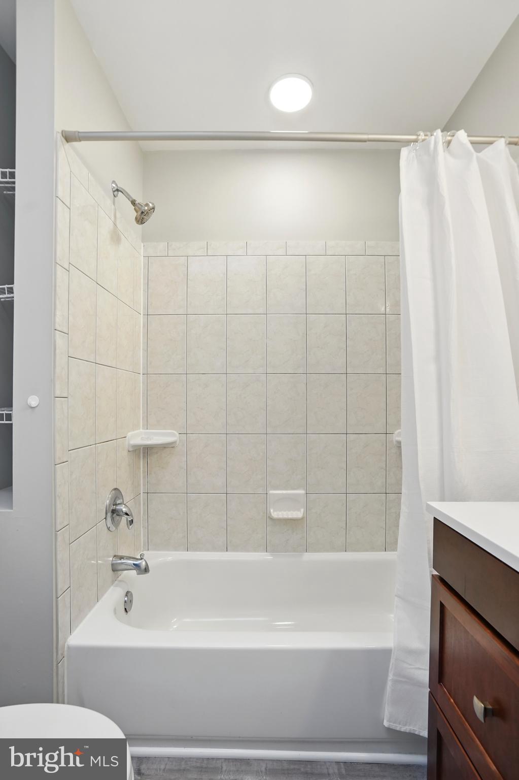 PATTERSON PARK - Residential Lease