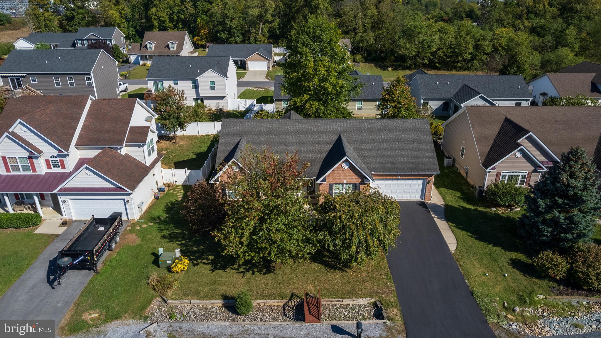 CRESTFIELD - Residential