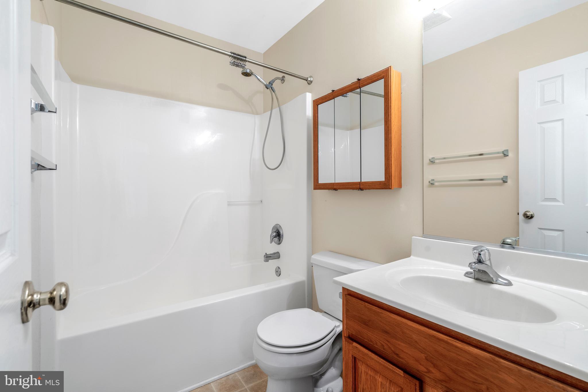 CRESTFIELD - Residential