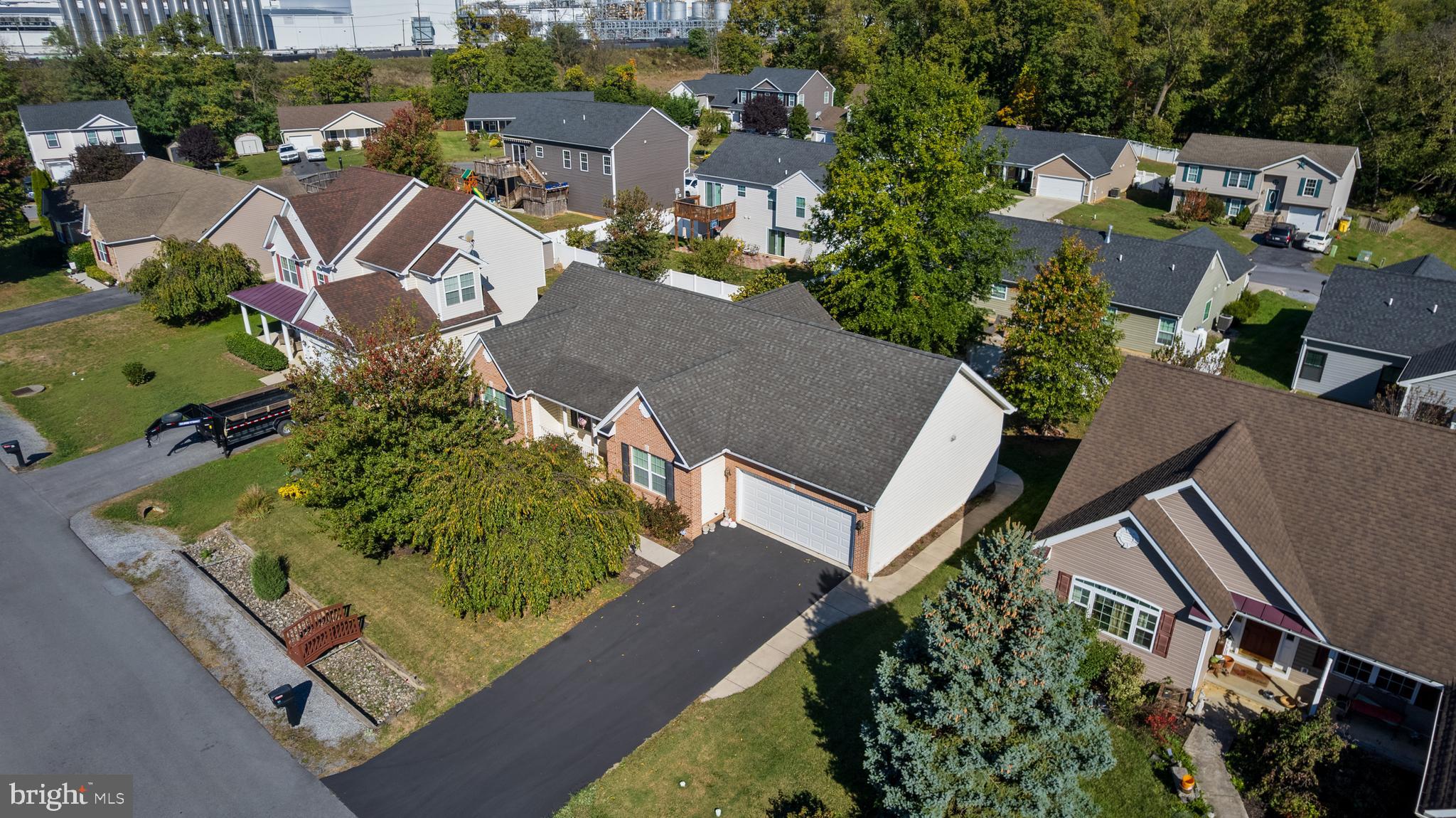 CRESTFIELD - Residential