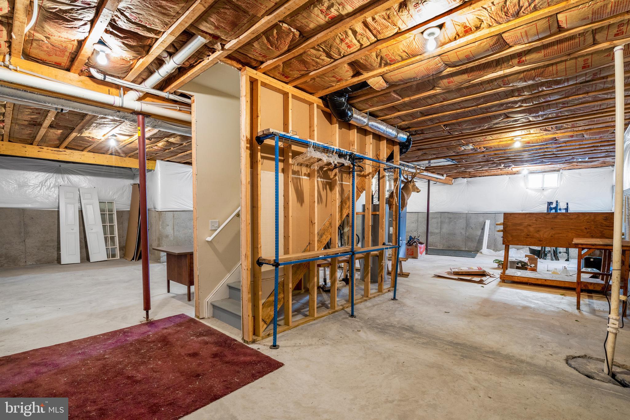 CRESTFIELD - Residential