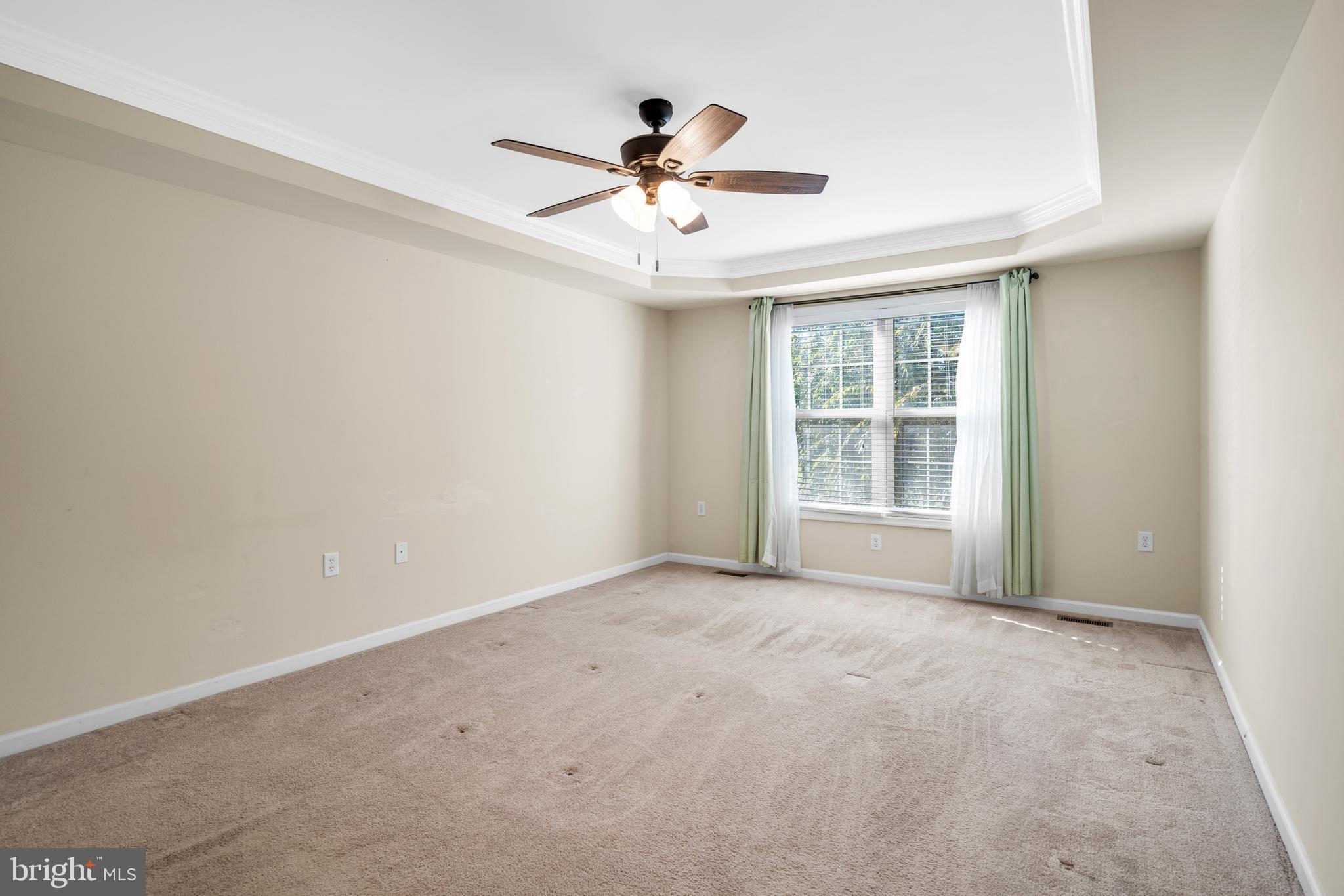 CRESTFIELD - Residential