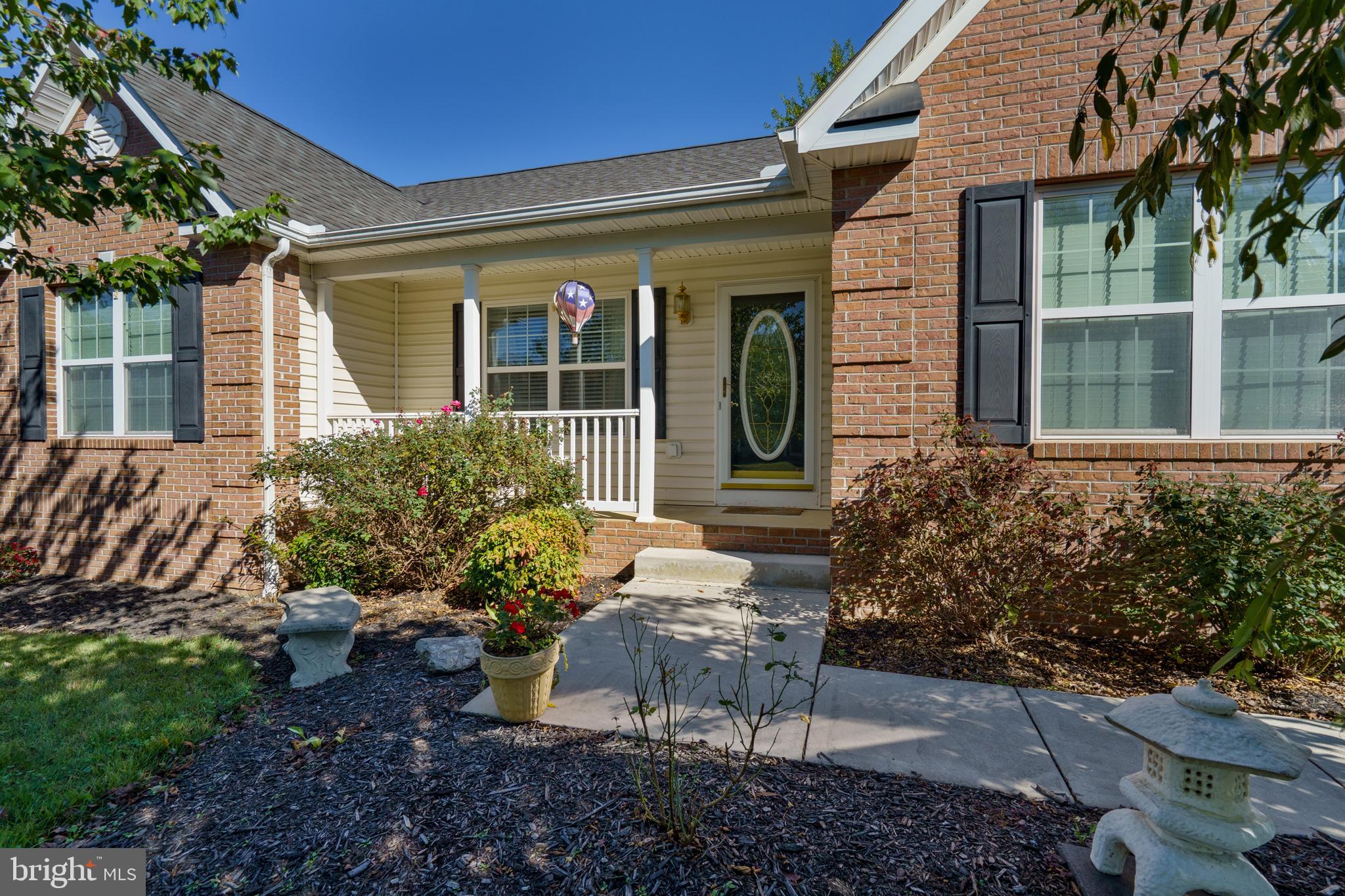 CRESTFIELD - Residential