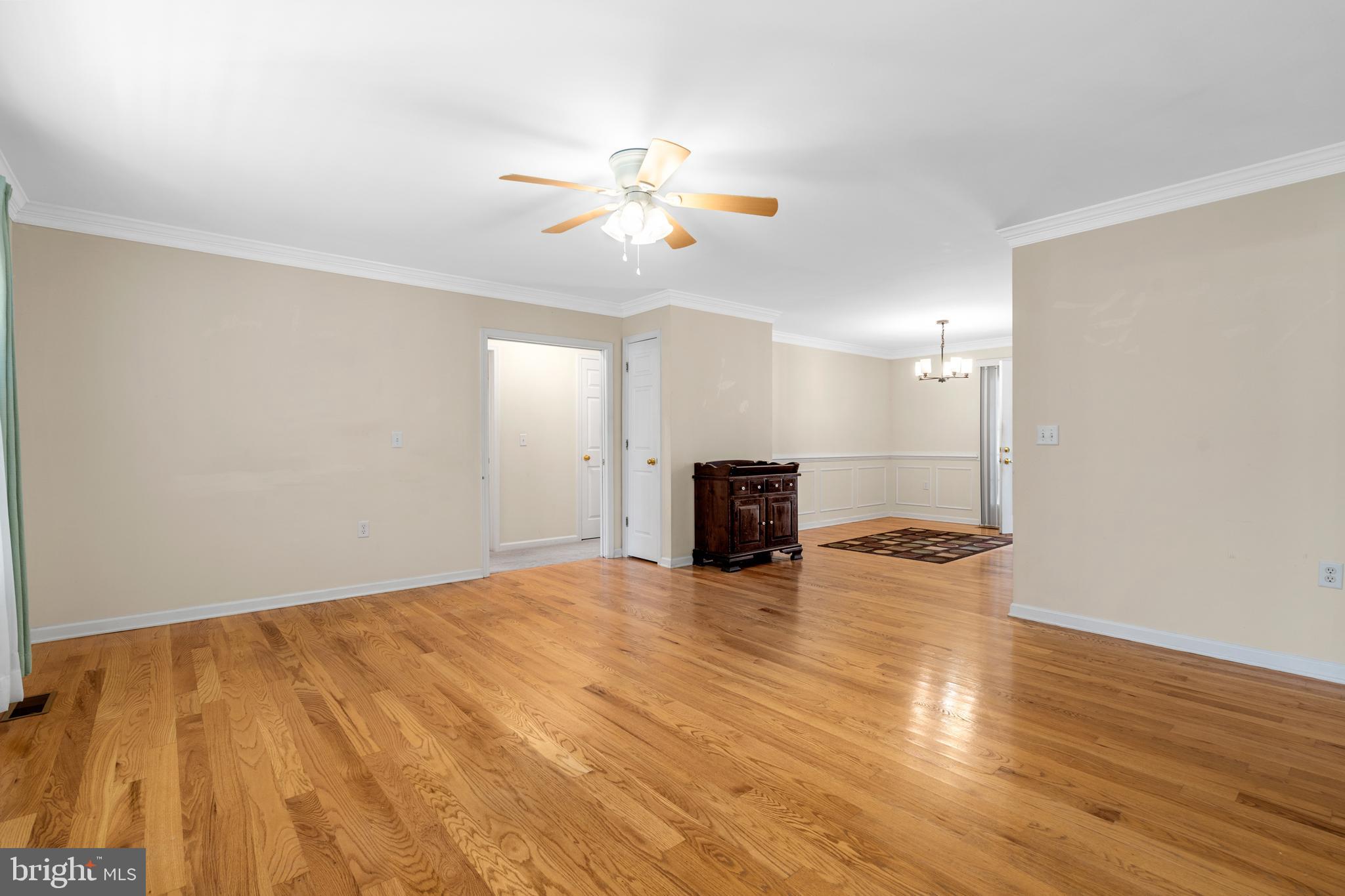 CRESTFIELD - Residential