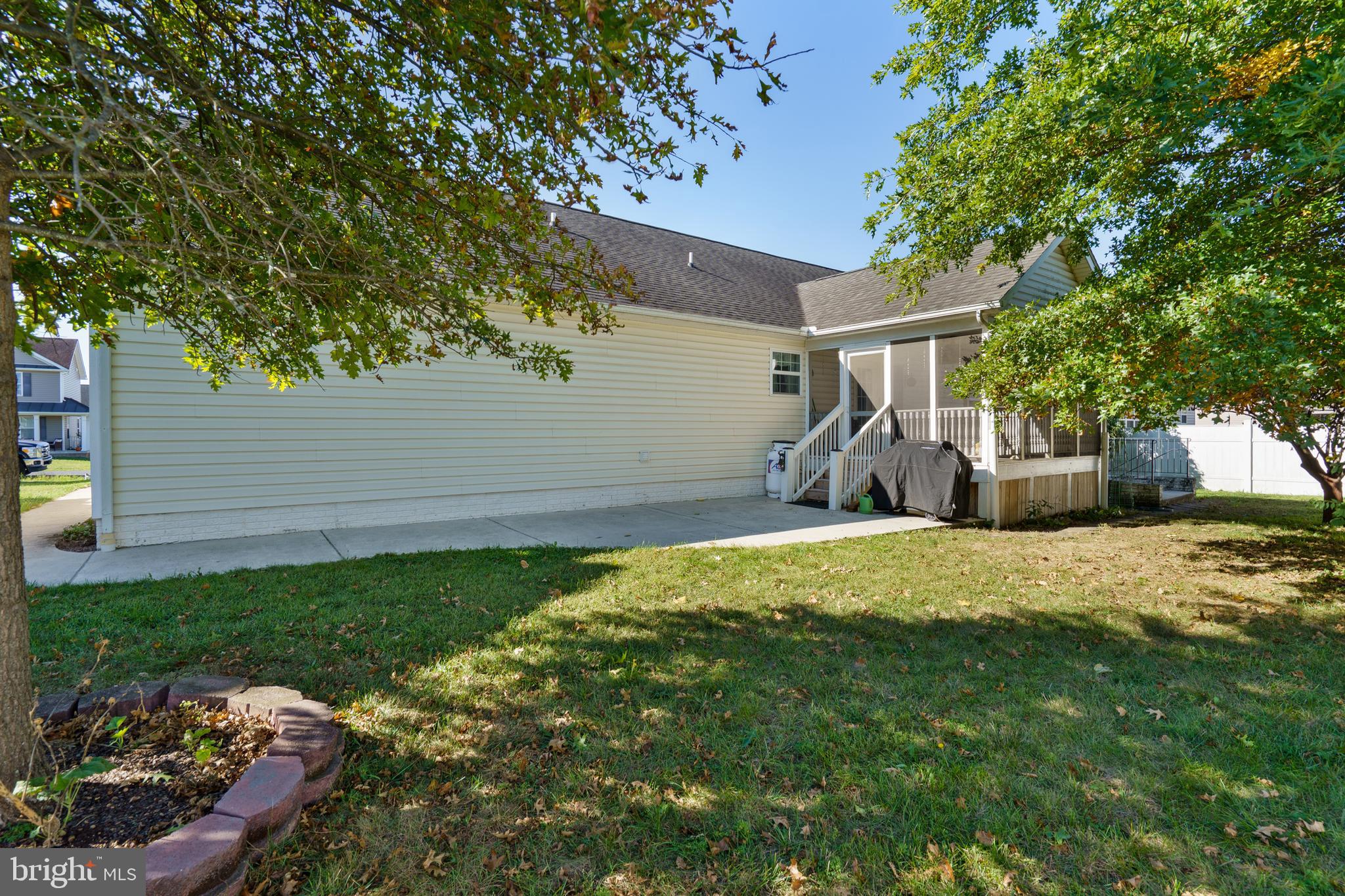 CRESTFIELD - Residential