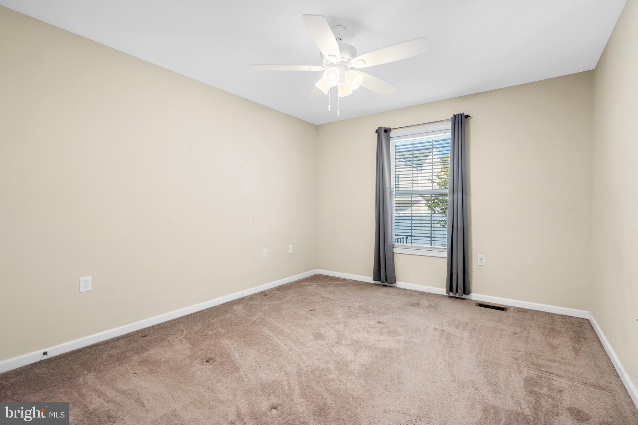 CRESTFIELD - Residential