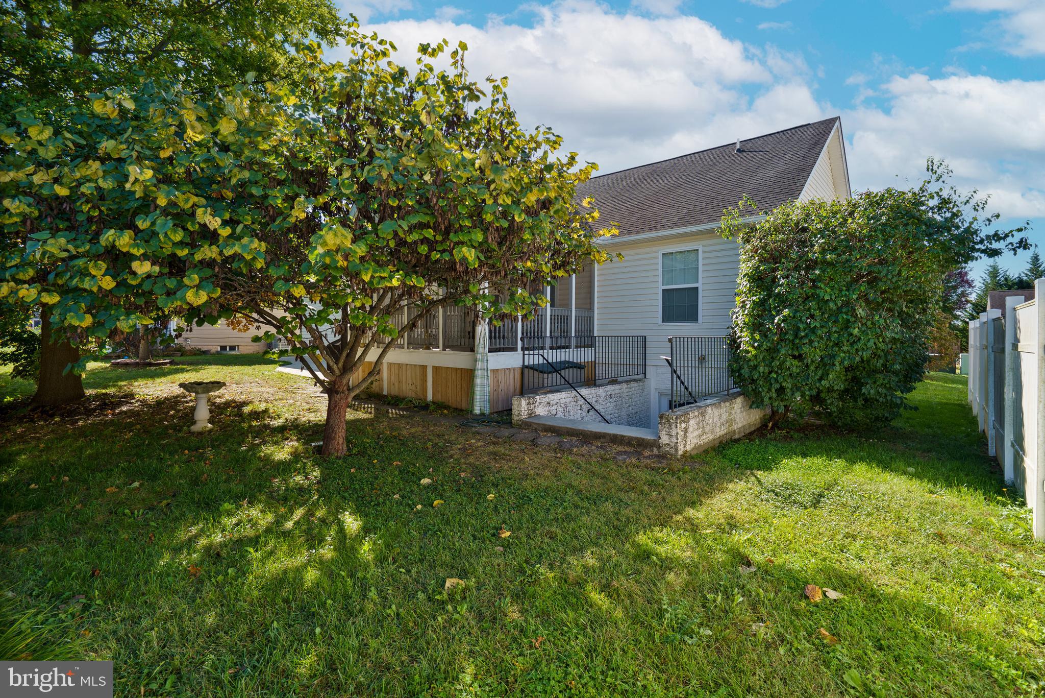 CRESTFIELD - Residential