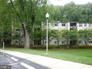 Wonderful opportunity! Fully renovated corner unit with open floor plan overlooking the woods. Privacy, convenience, upgrades throughout. Less than one mile to the White Flint Metro, Pike & Rose and many other shops & restaurants. Rent includes all utilities. What more could you want? Act fast, it won't last! $55 application fee per adult 18 years and older.
