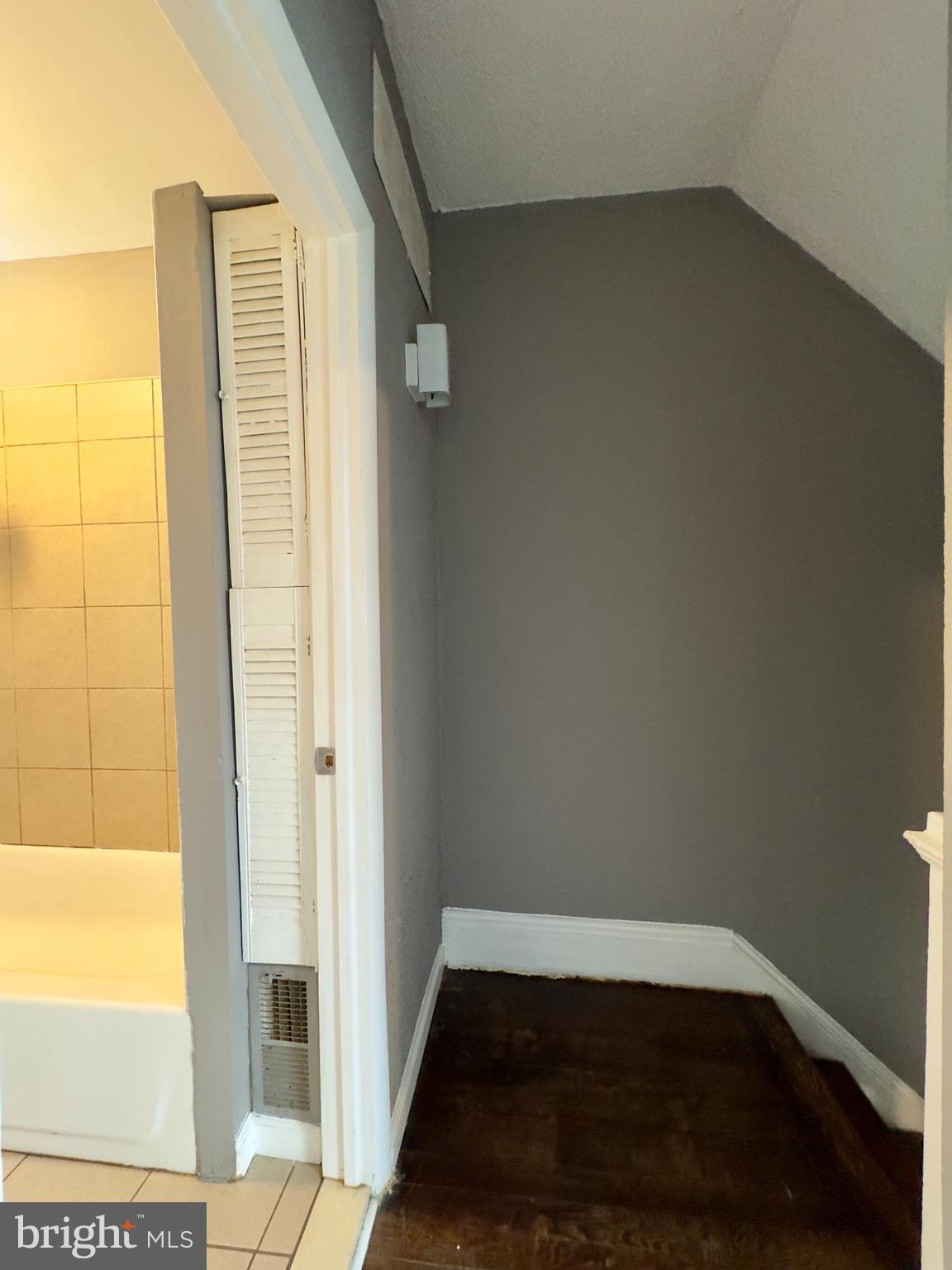 MORRELL PARK - Residential Lease