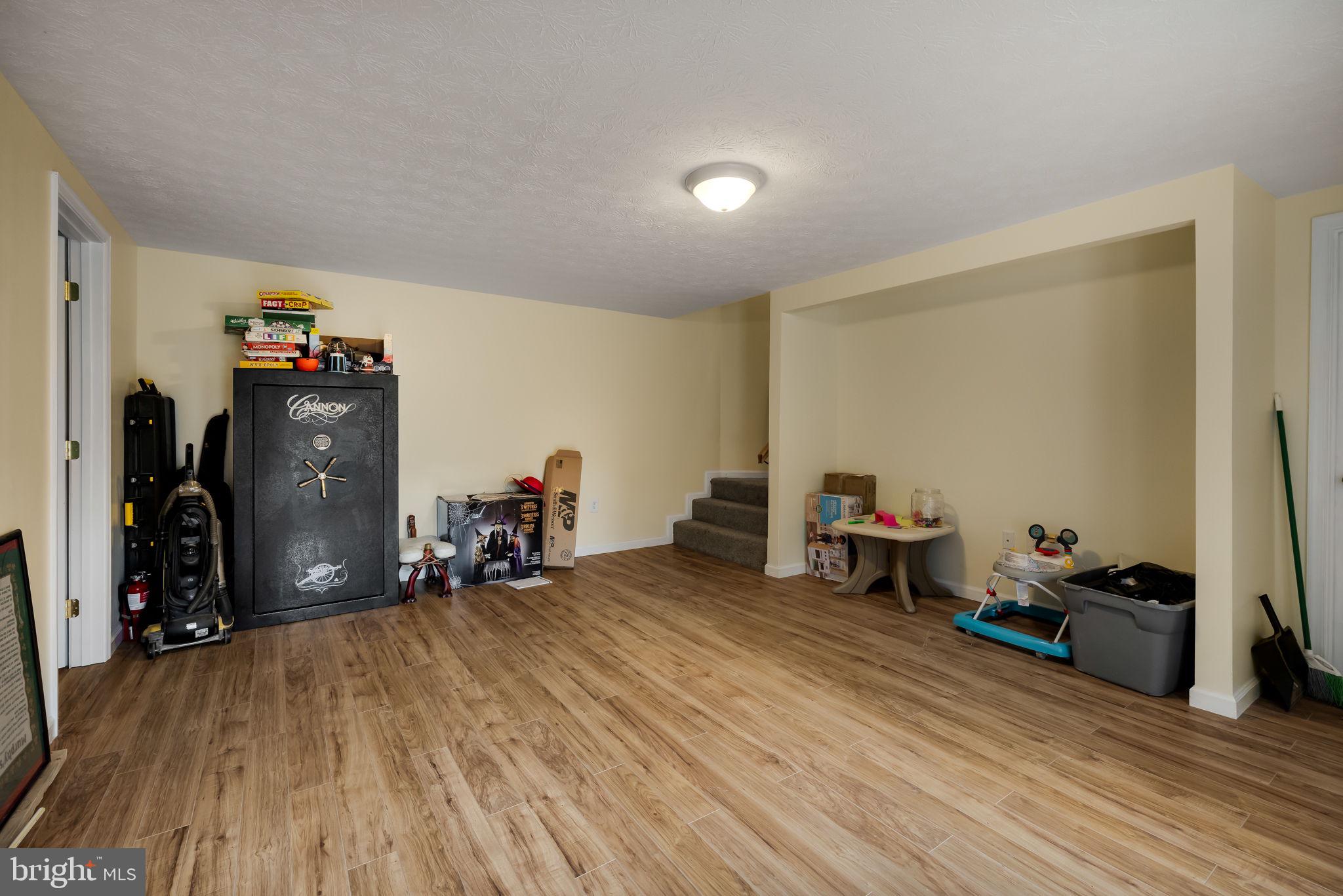 BUNKER HILL HEIGHTS - Residential