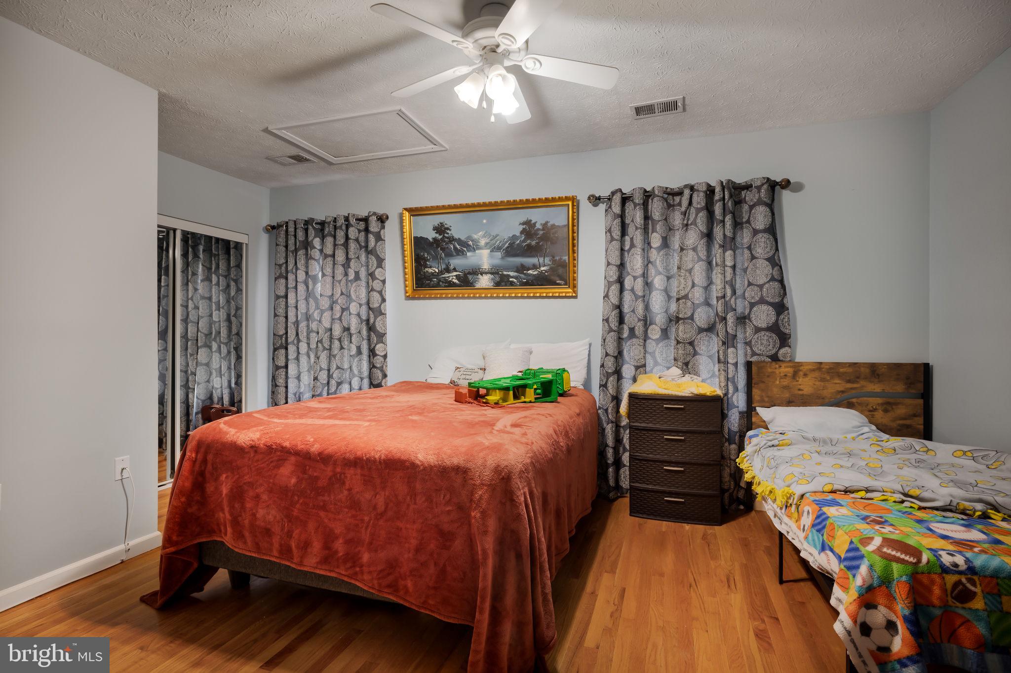 BUNKER HILL HEIGHTS - Residential