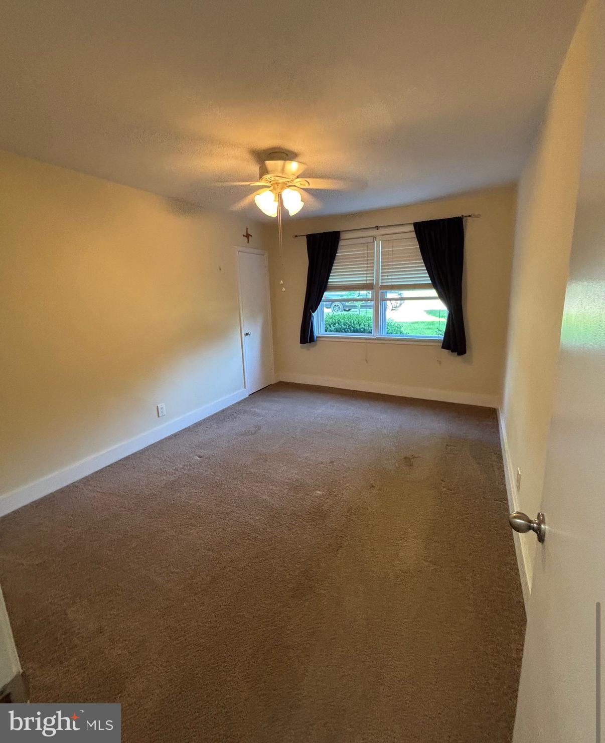 ORELAND - Residential Lease