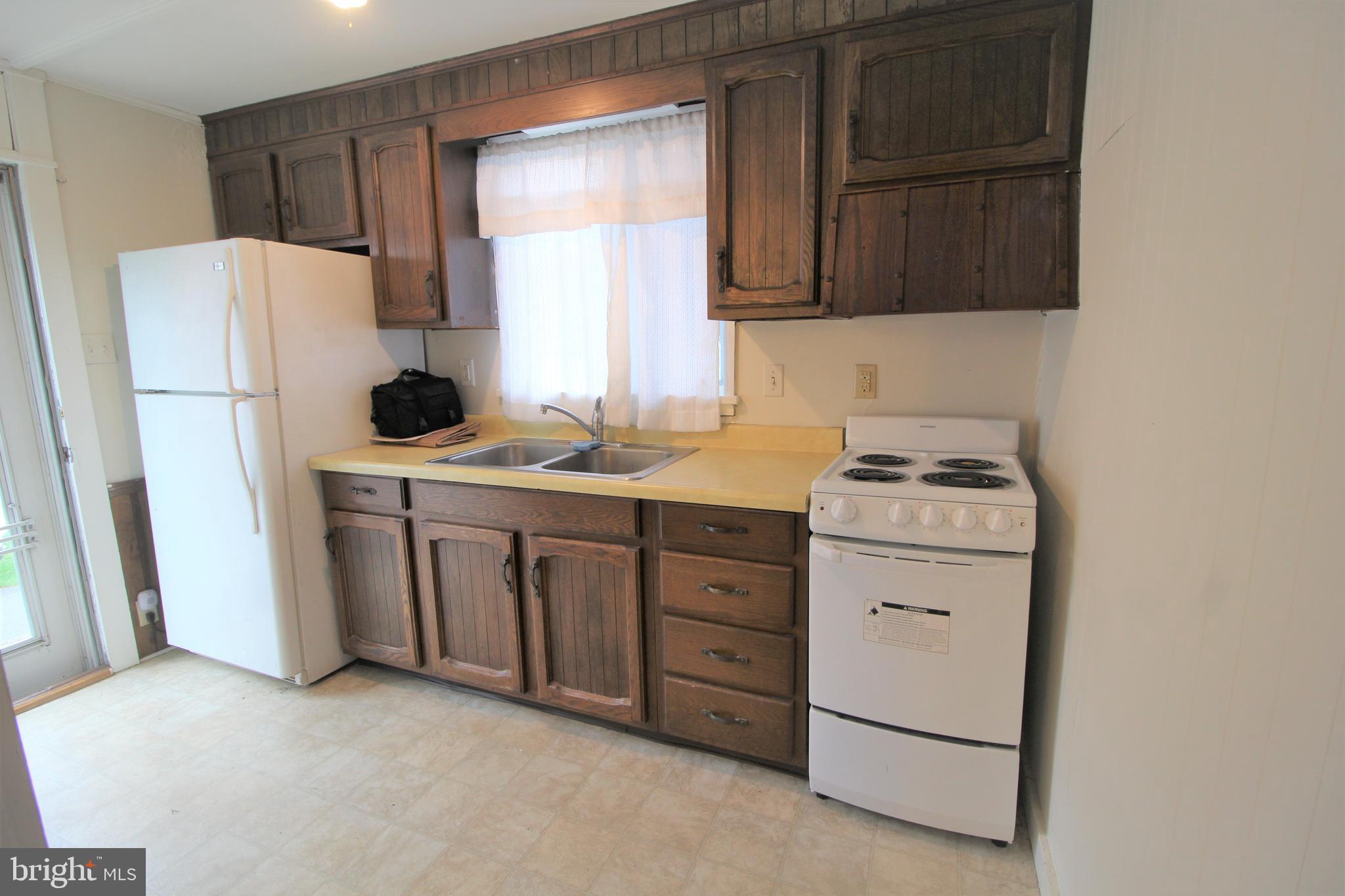 EAST EARL TWP - Residential Lease