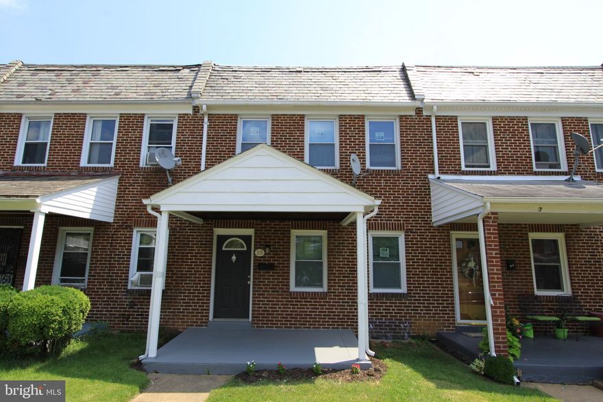 Beautifully renovated three bedroom, 1.5 bath,three level townhome. Granite, SS appliances; hardwood flooring, remodeled baths; recessed lighting and more.