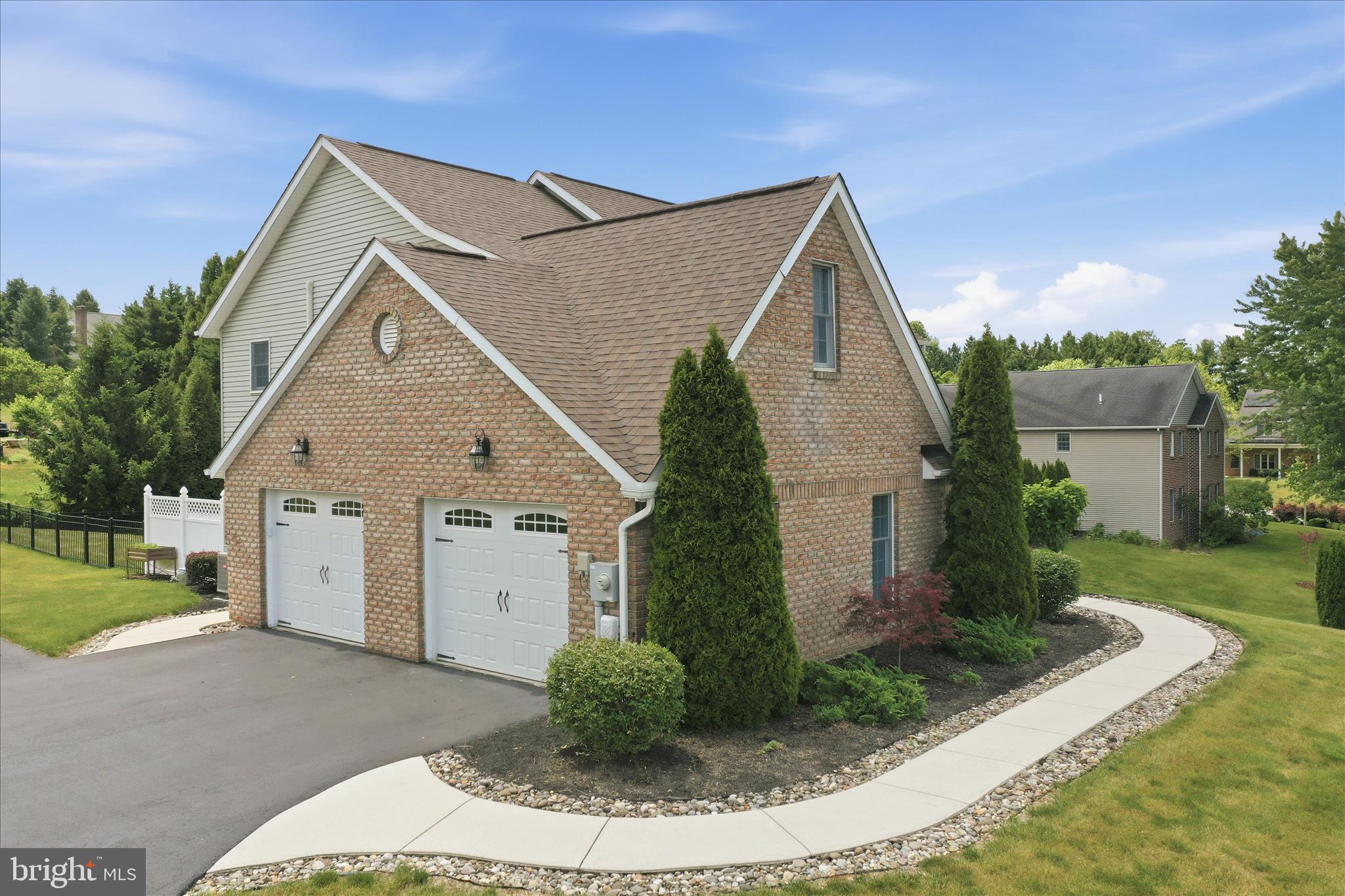 1381 GARMAN DRIVE