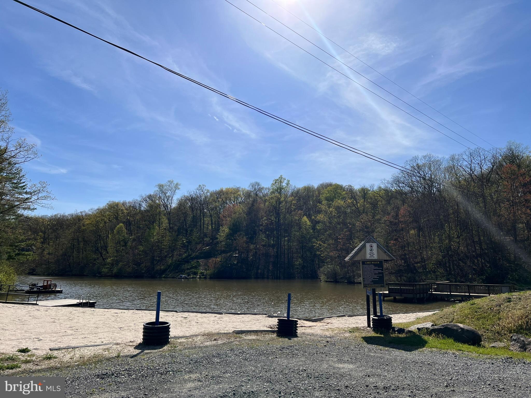 SLEEPY HOLLOW - Land