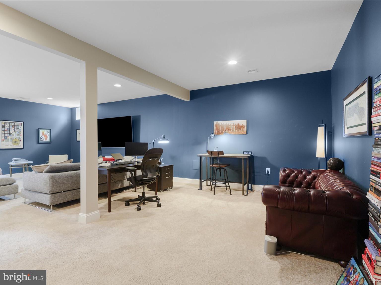 GREENS SOUTH AT WILLOWSF - Residential