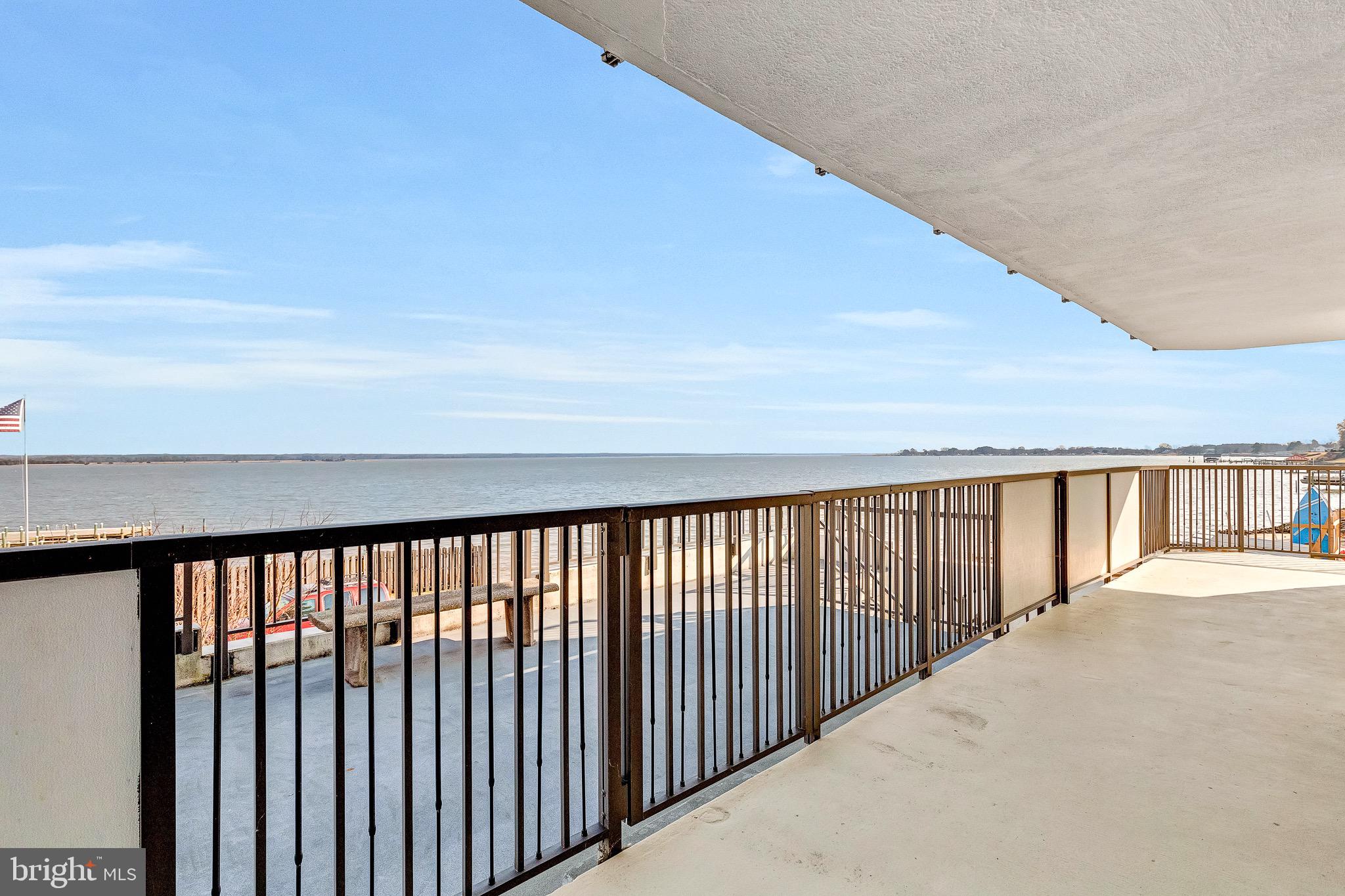 RIVERSIDE CONDOMINIUMS - Residential