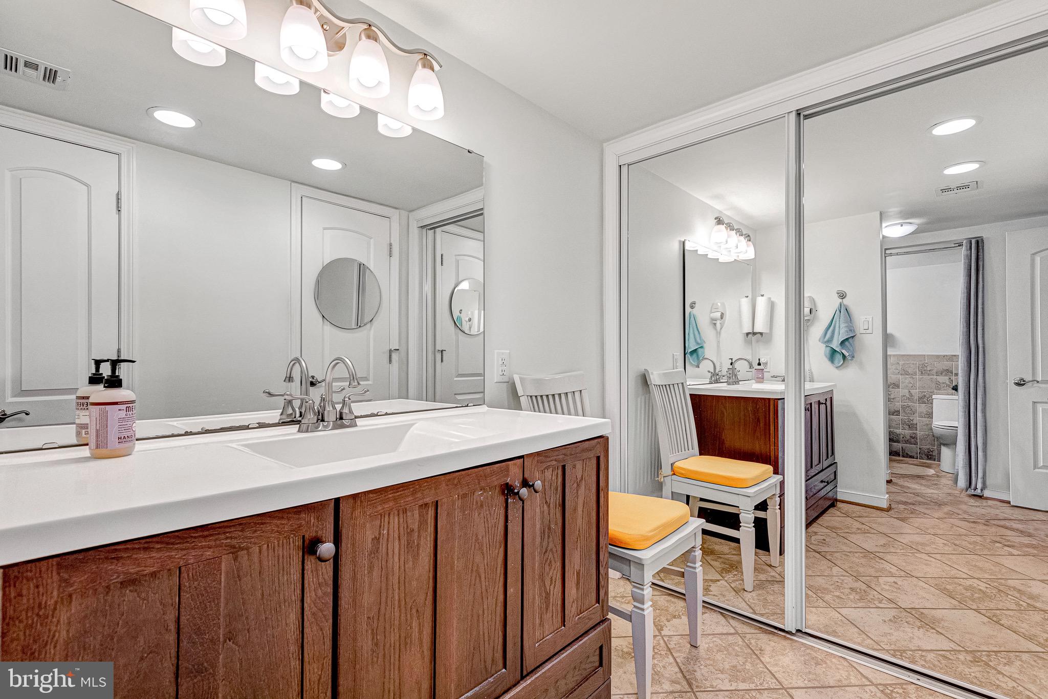 RIVERSIDE CONDOMINIUMS - Residential