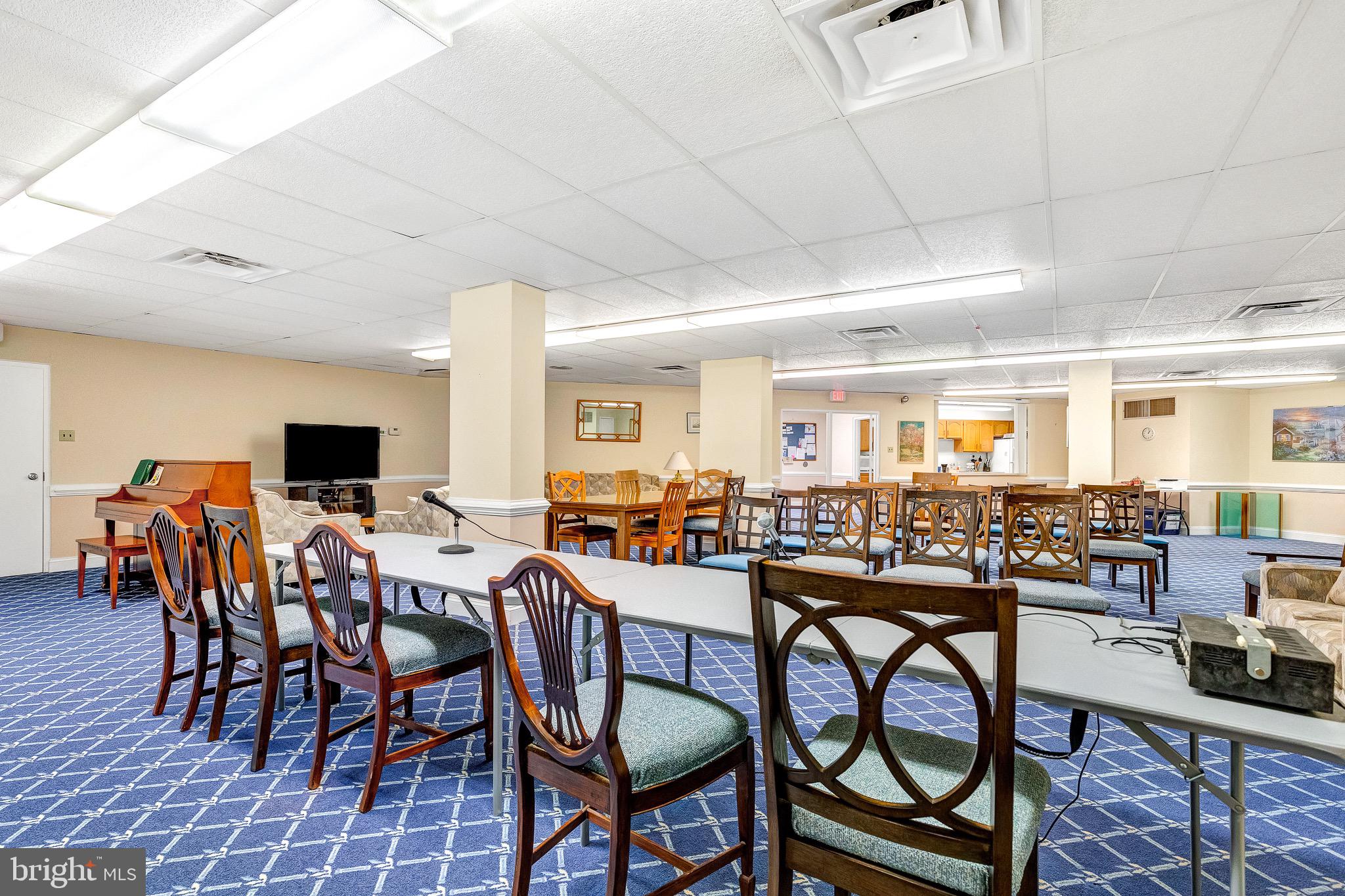 RIVERSIDE CONDOMINIUMS - Residential