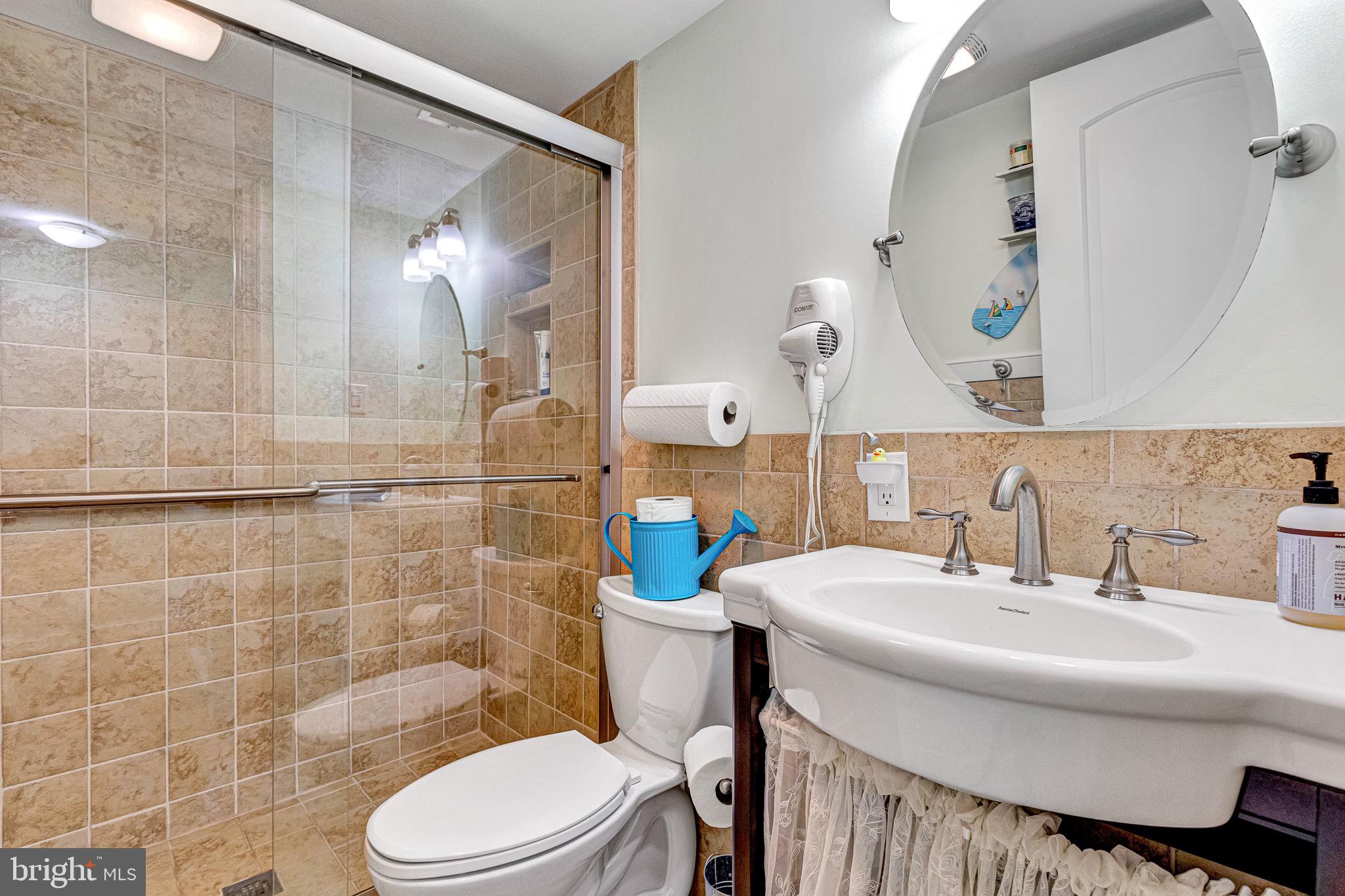 RIVERSIDE CONDOMINIUMS - Residential