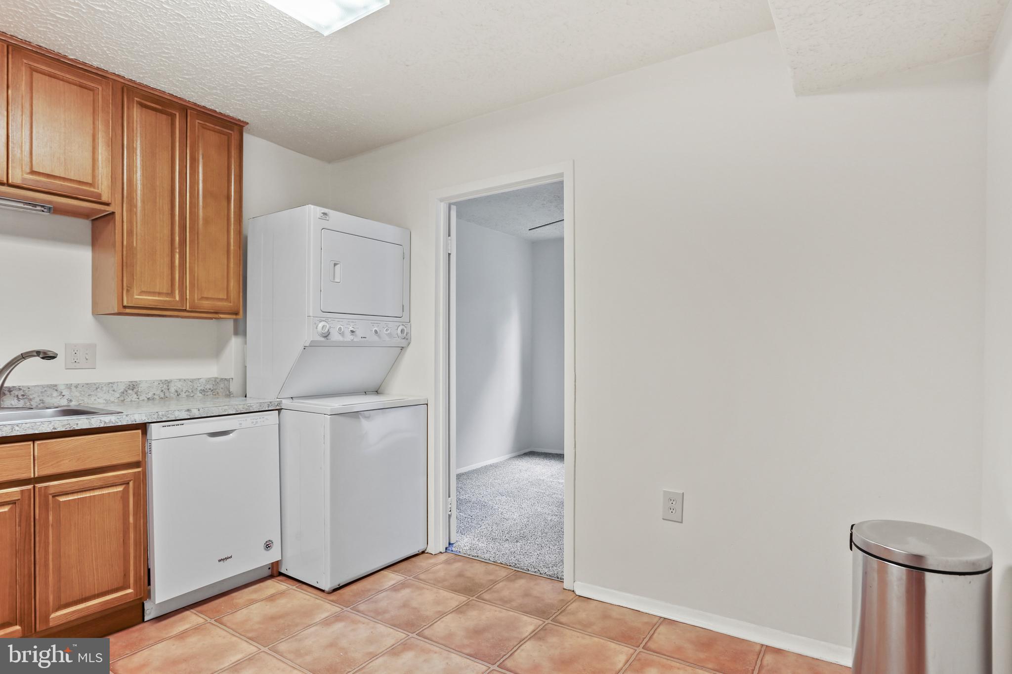 NORMANDIE ON THE LAKE II - Residential