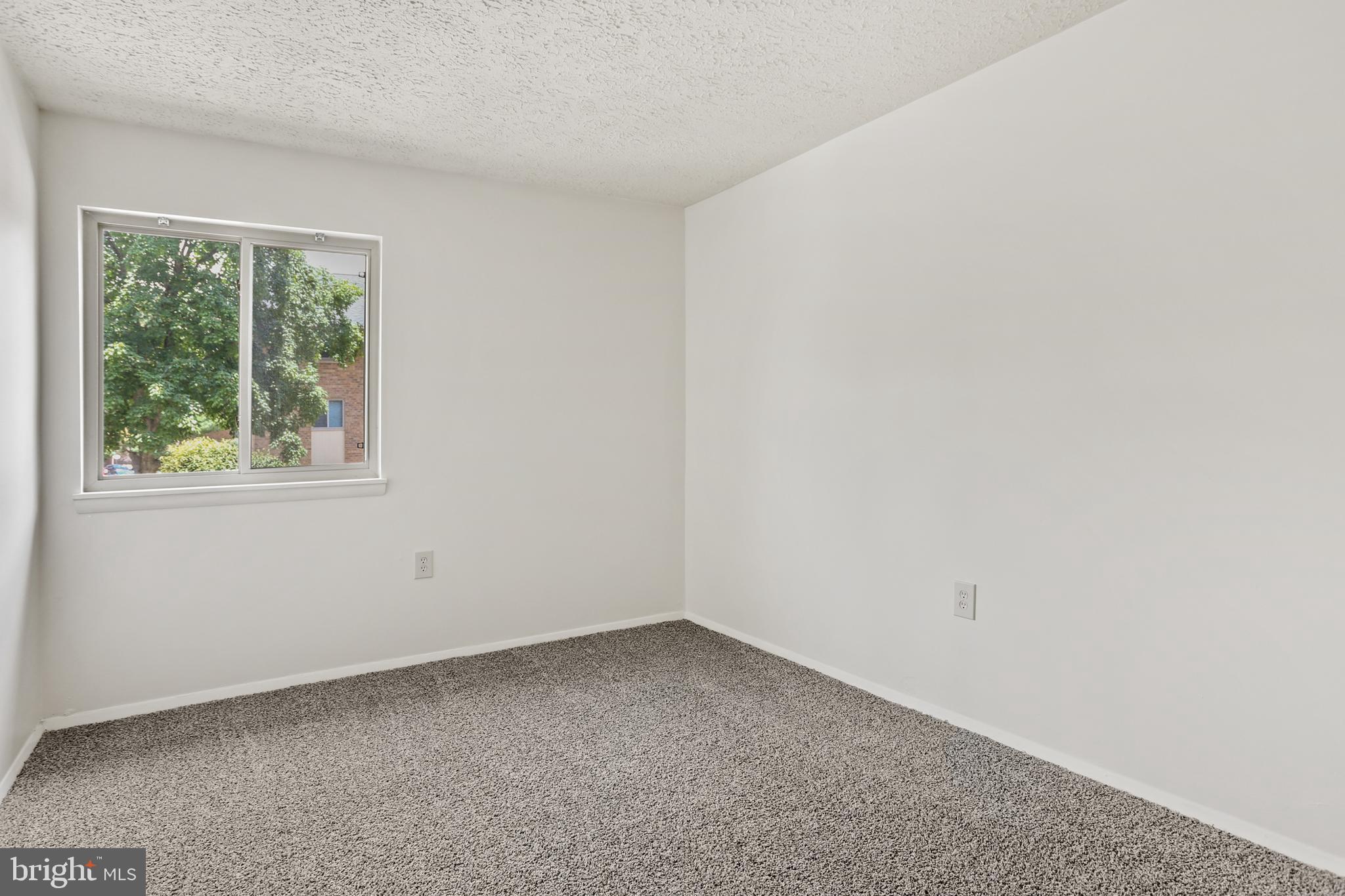 NORMANDIE ON THE LAKE II - Residential