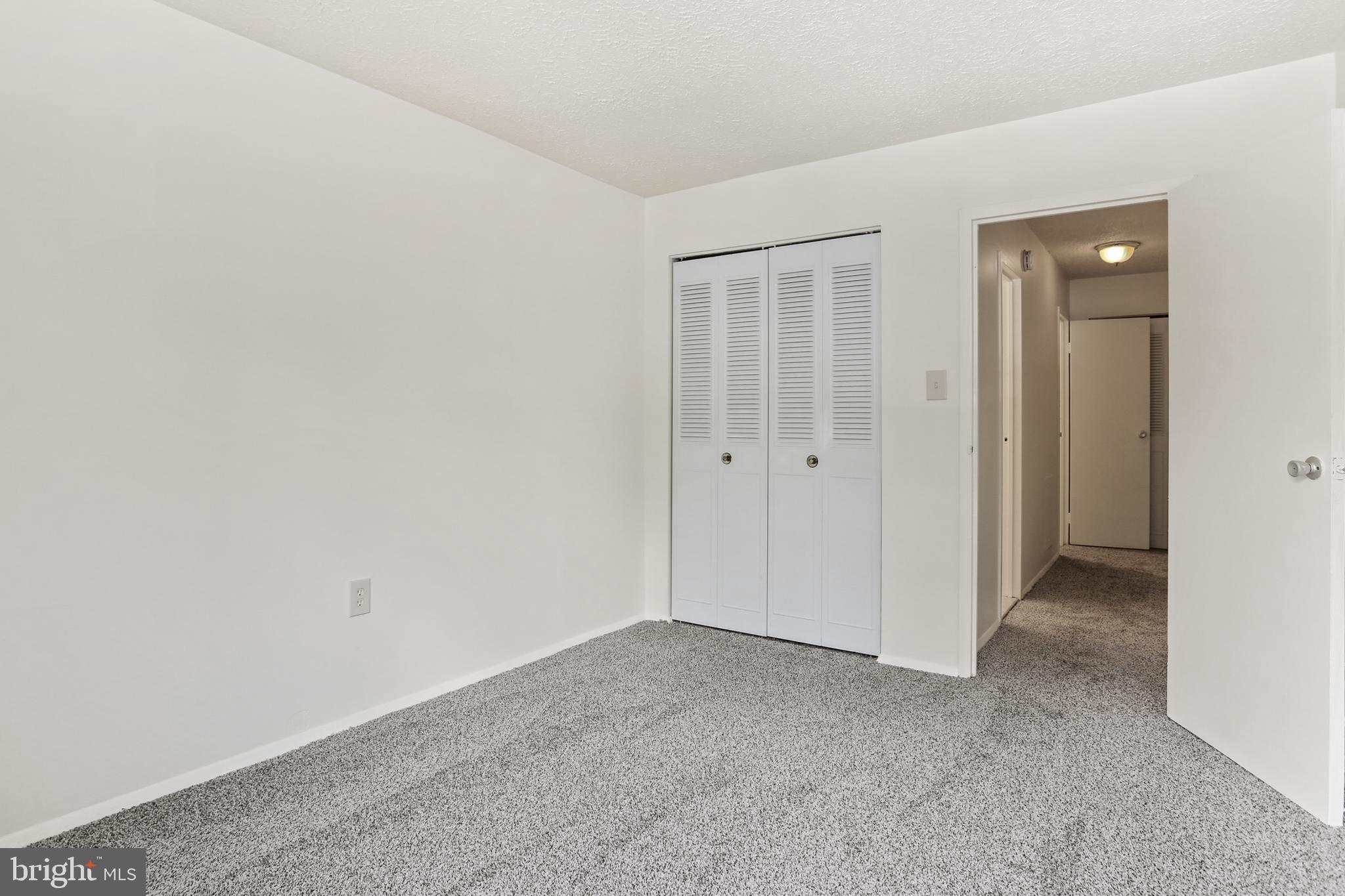 NORMANDIE ON THE LAKE II - Residential