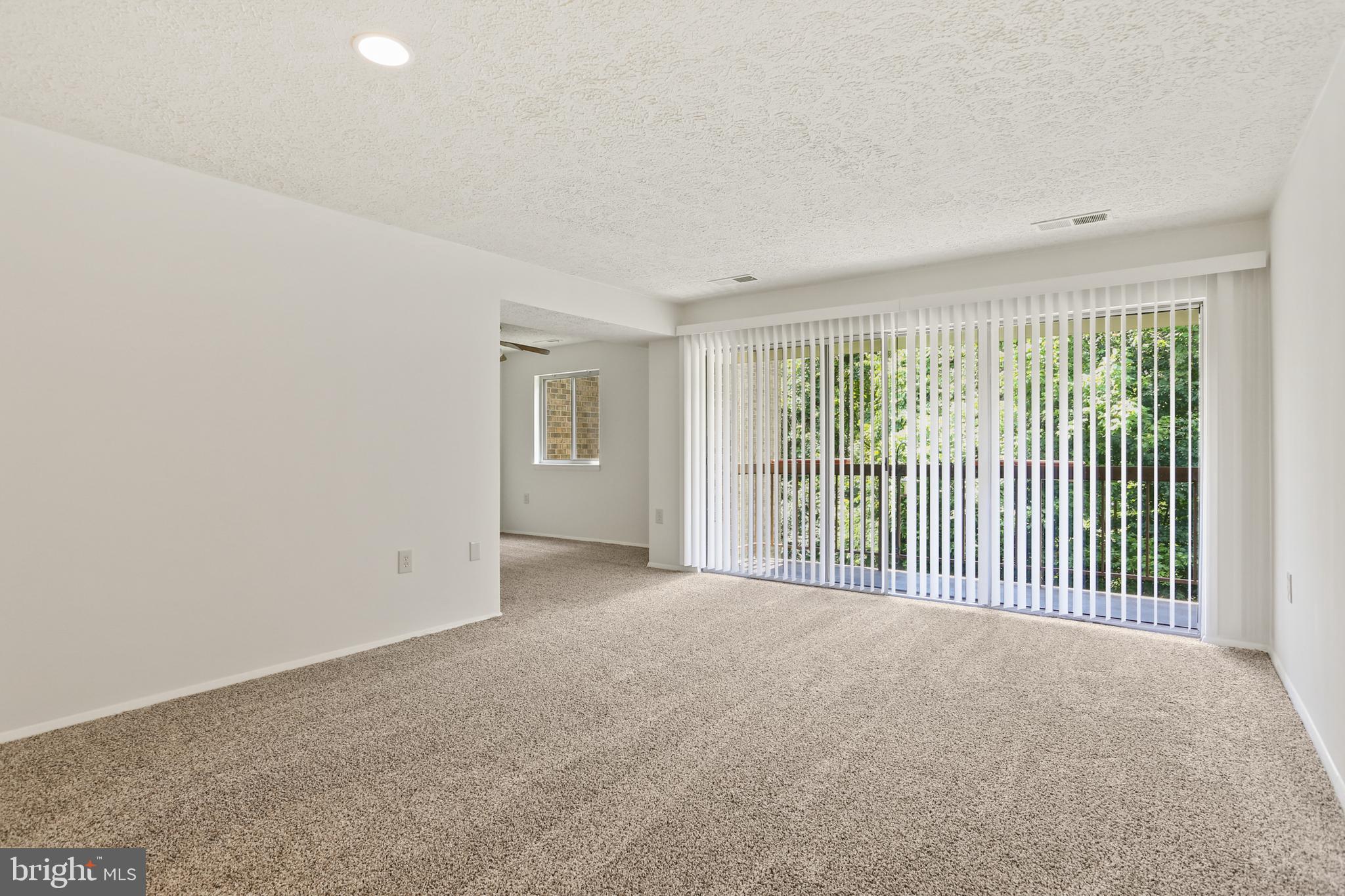 NORMANDIE ON THE LAKE II - Residential