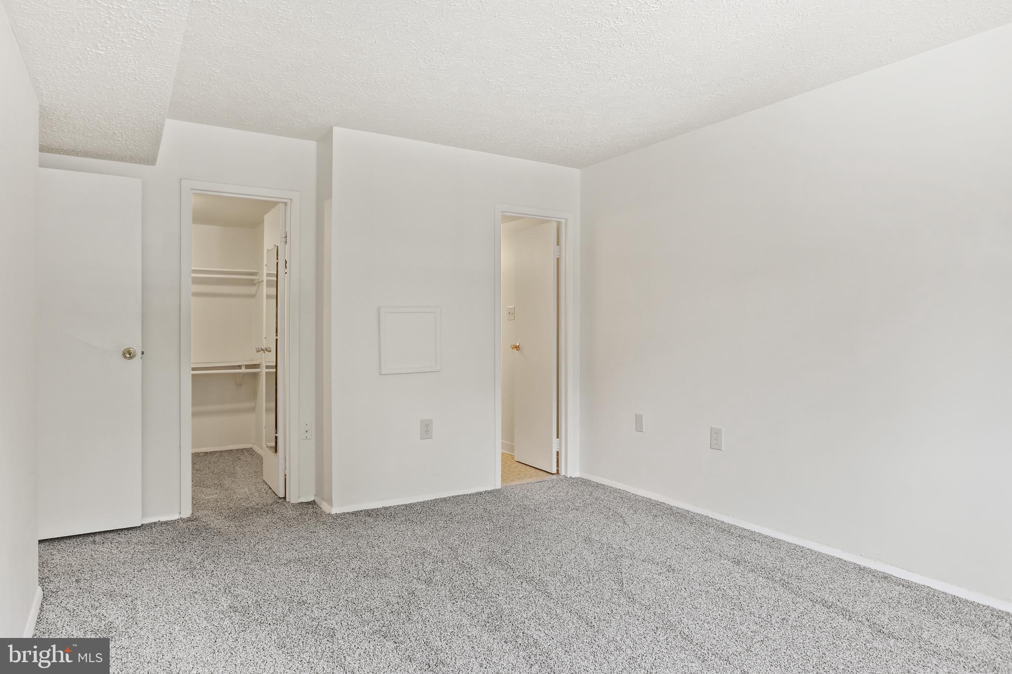 NORMANDIE ON THE LAKE II - Residential