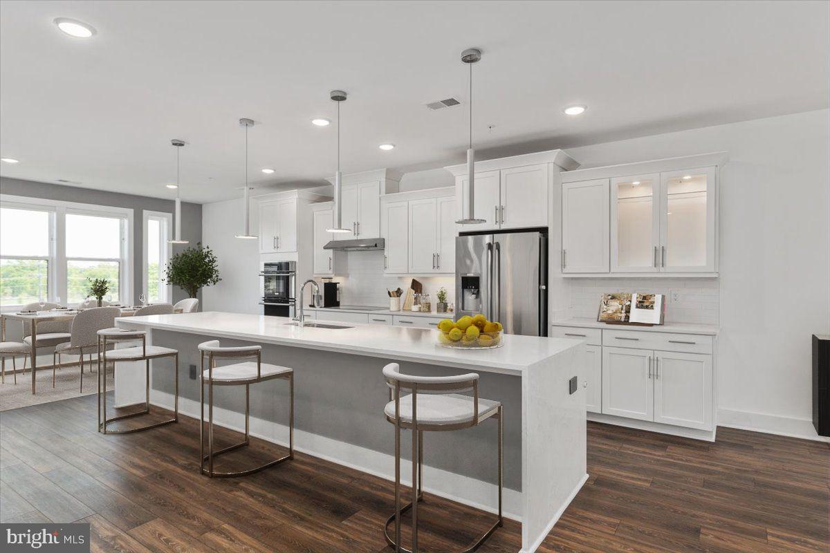 44824 TIVERTON SQUARE
