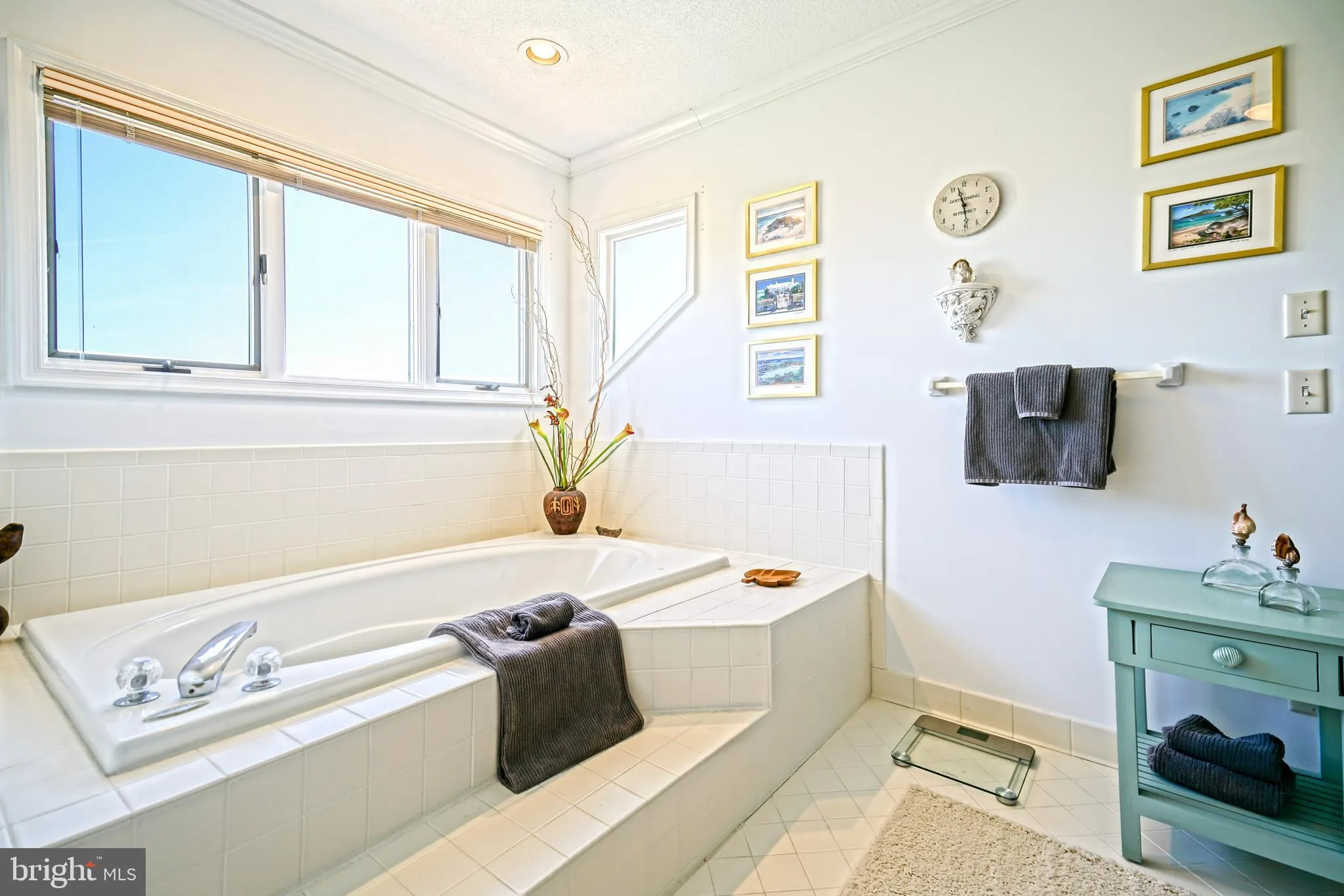 Rehoboth Beach, Delaware 19971, United States, 4 Bedrooms Bedrooms, ,4 BathroomsBathrooms,Residential,Contingent,123227