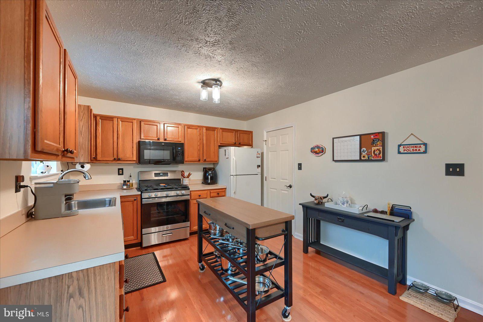 BUTTONWOOD CROSSING - Residential