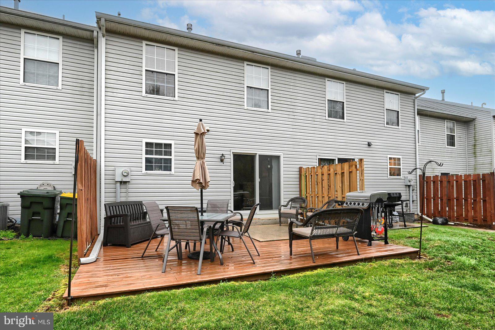 BUTTONWOOD CROSSING - Residential