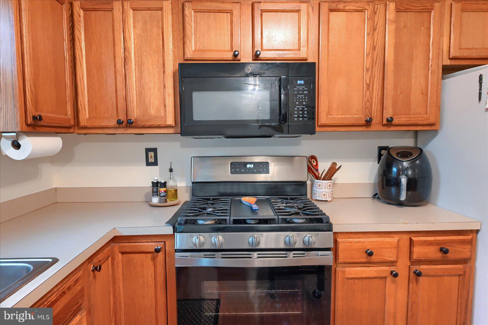 BUTTONWOOD CROSSING - Residential