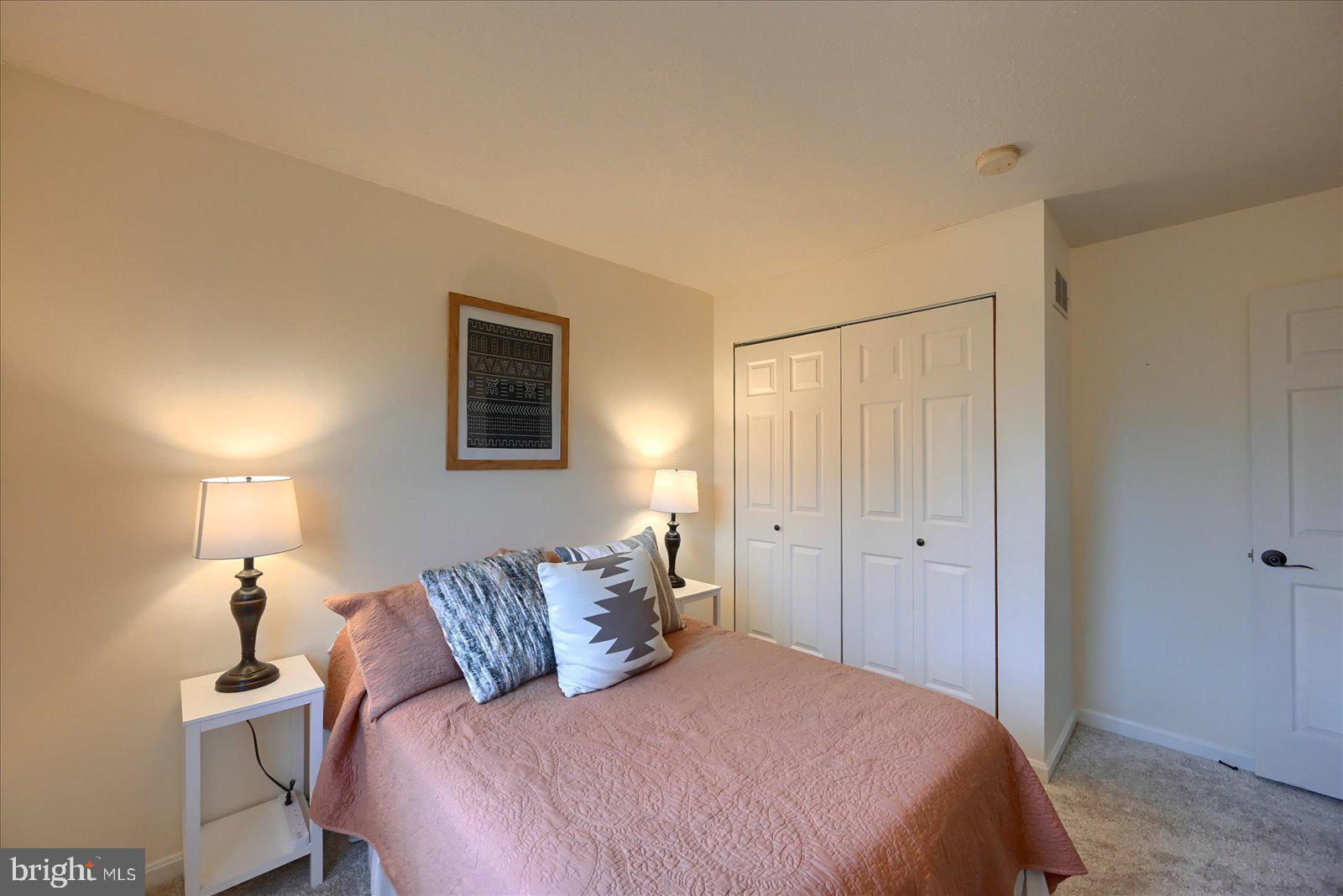 BUTTONWOOD CROSSING - Residential