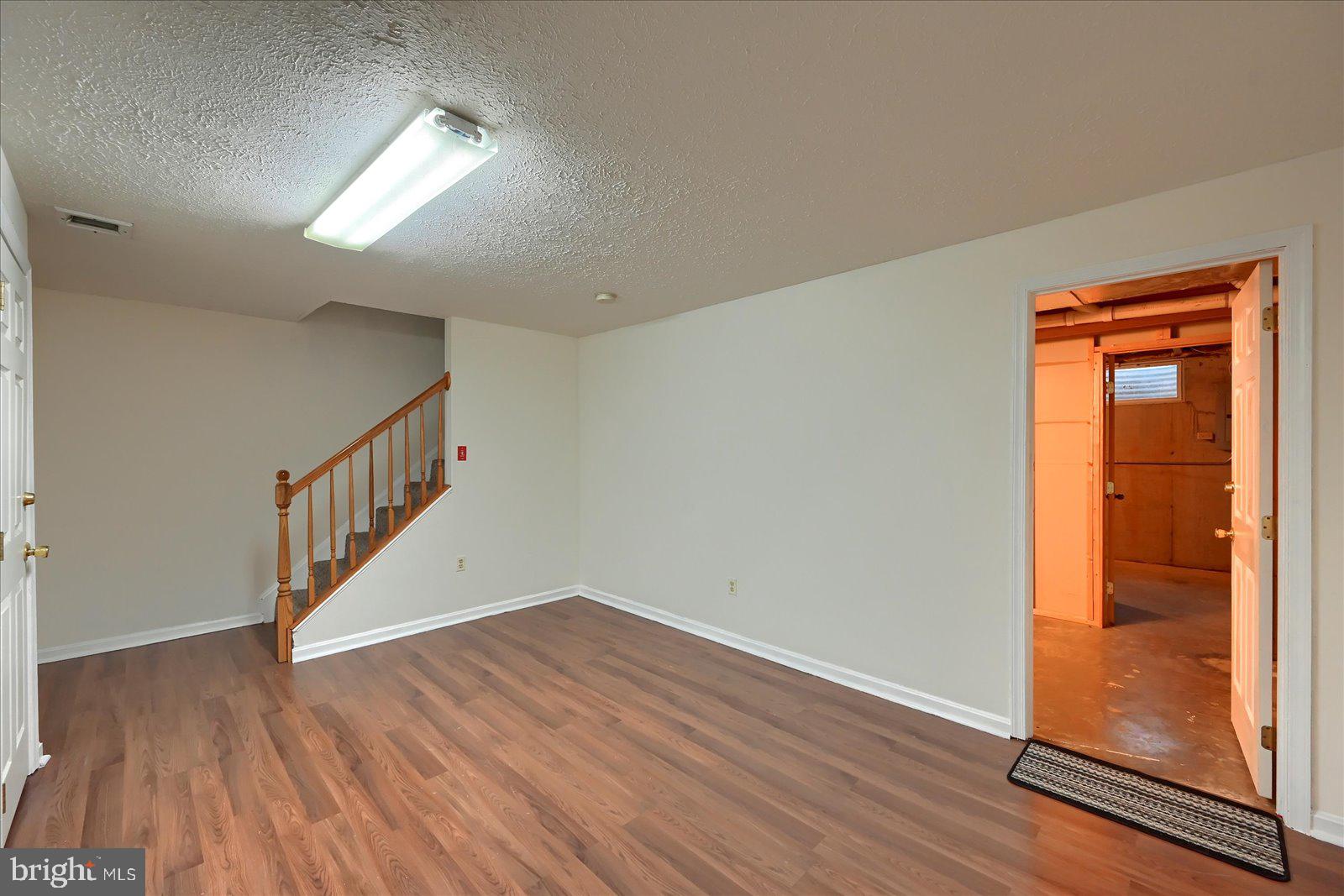 BUTTONWOOD CROSSING - Residential