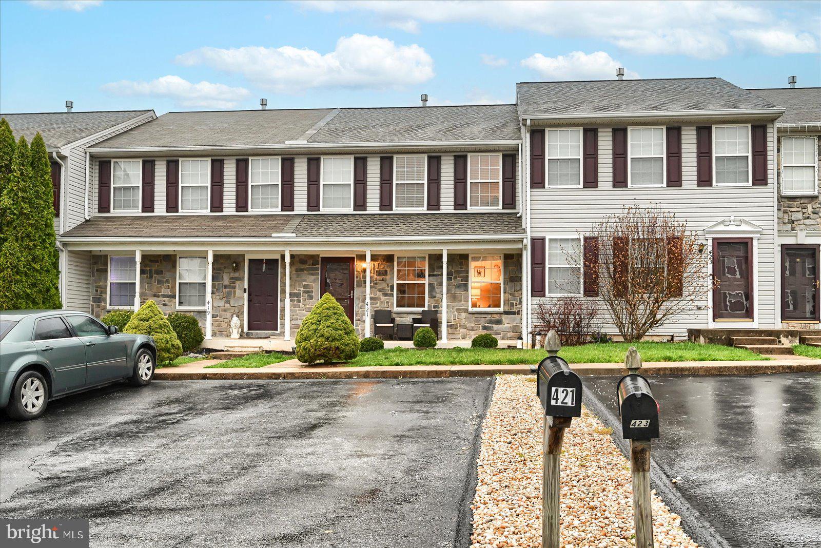 BUTTONWOOD CROSSING - Residential