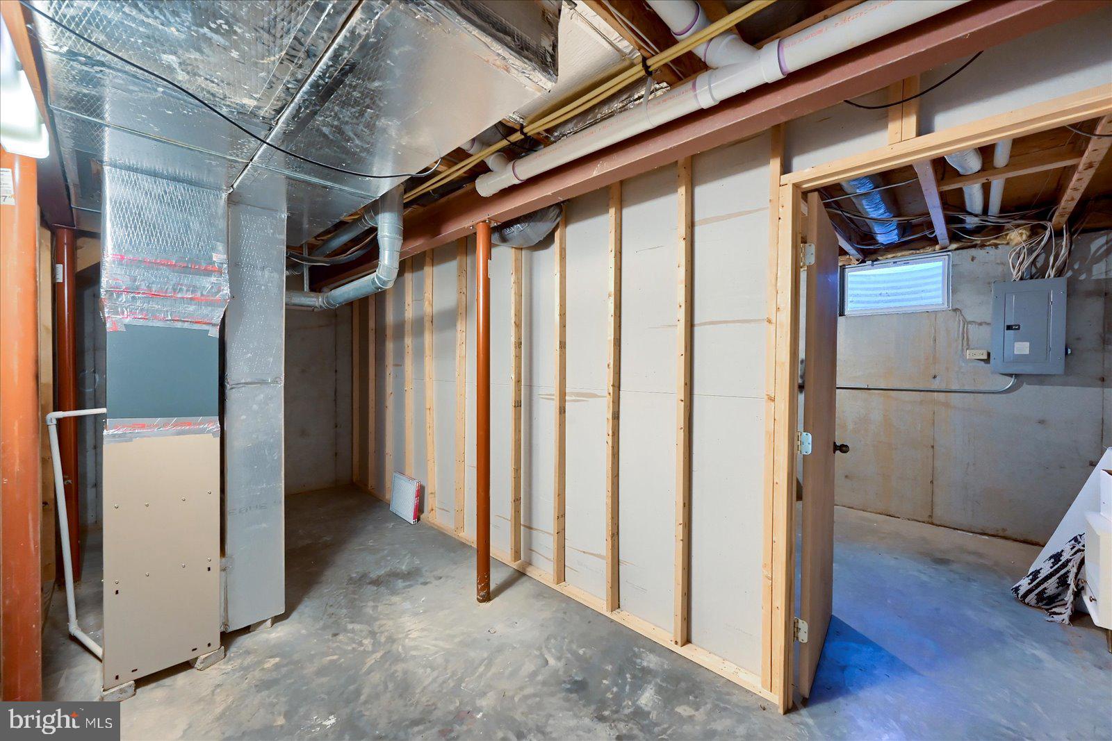 BUTTONWOOD CROSSING - Residential